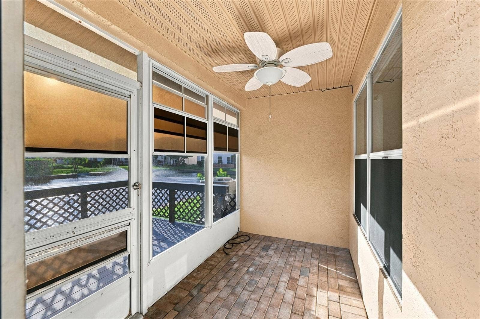 9049 ANTIGUA DRIVE, Seminole, FL 33777 9049 ANTIGUA DRIVE, Seminole, FL 33777