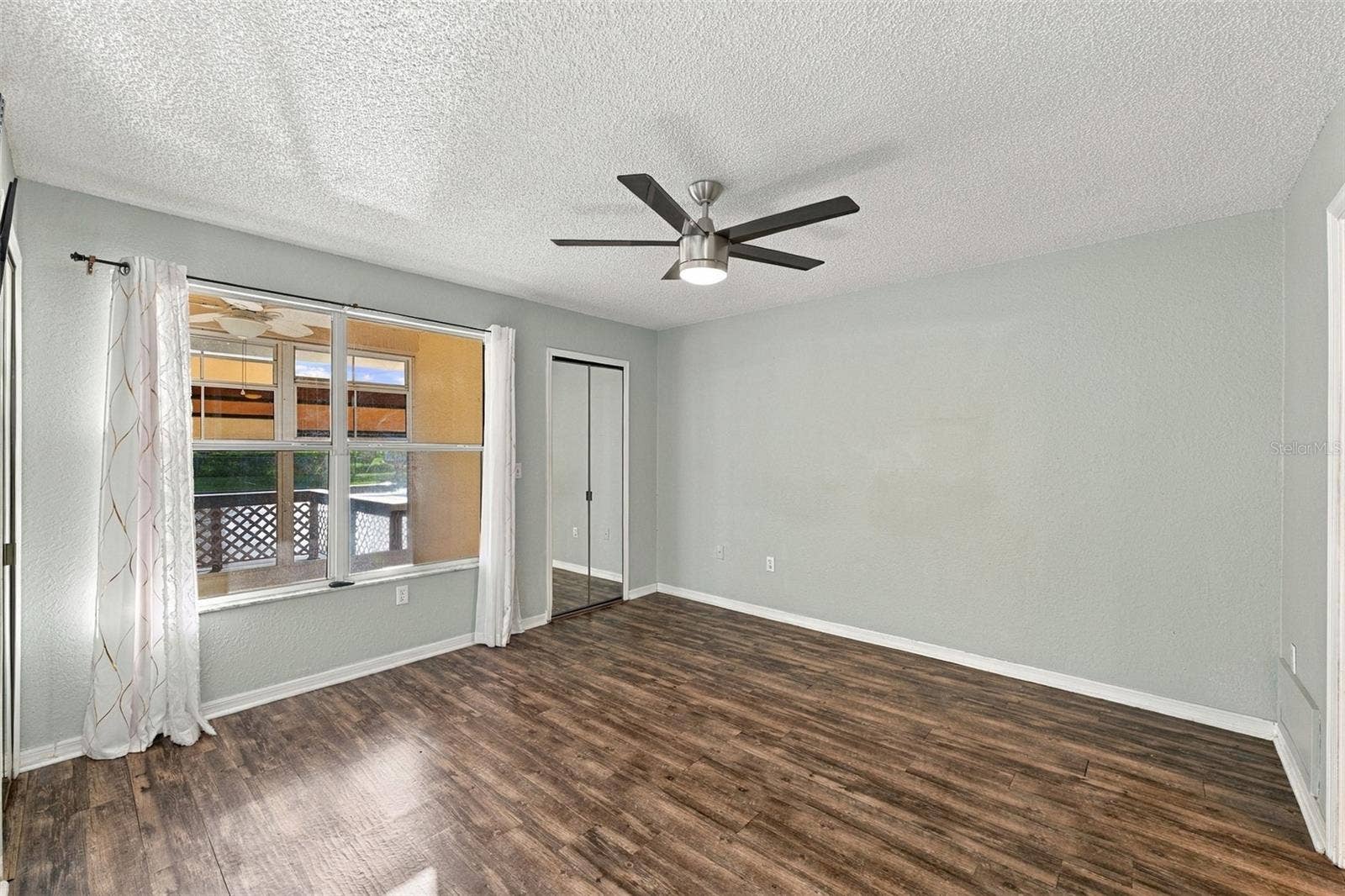 9049 ANTIGUA DRIVE, Seminole, FL 33777 9049 ANTIGUA DRIVE, Seminole, FL 33777