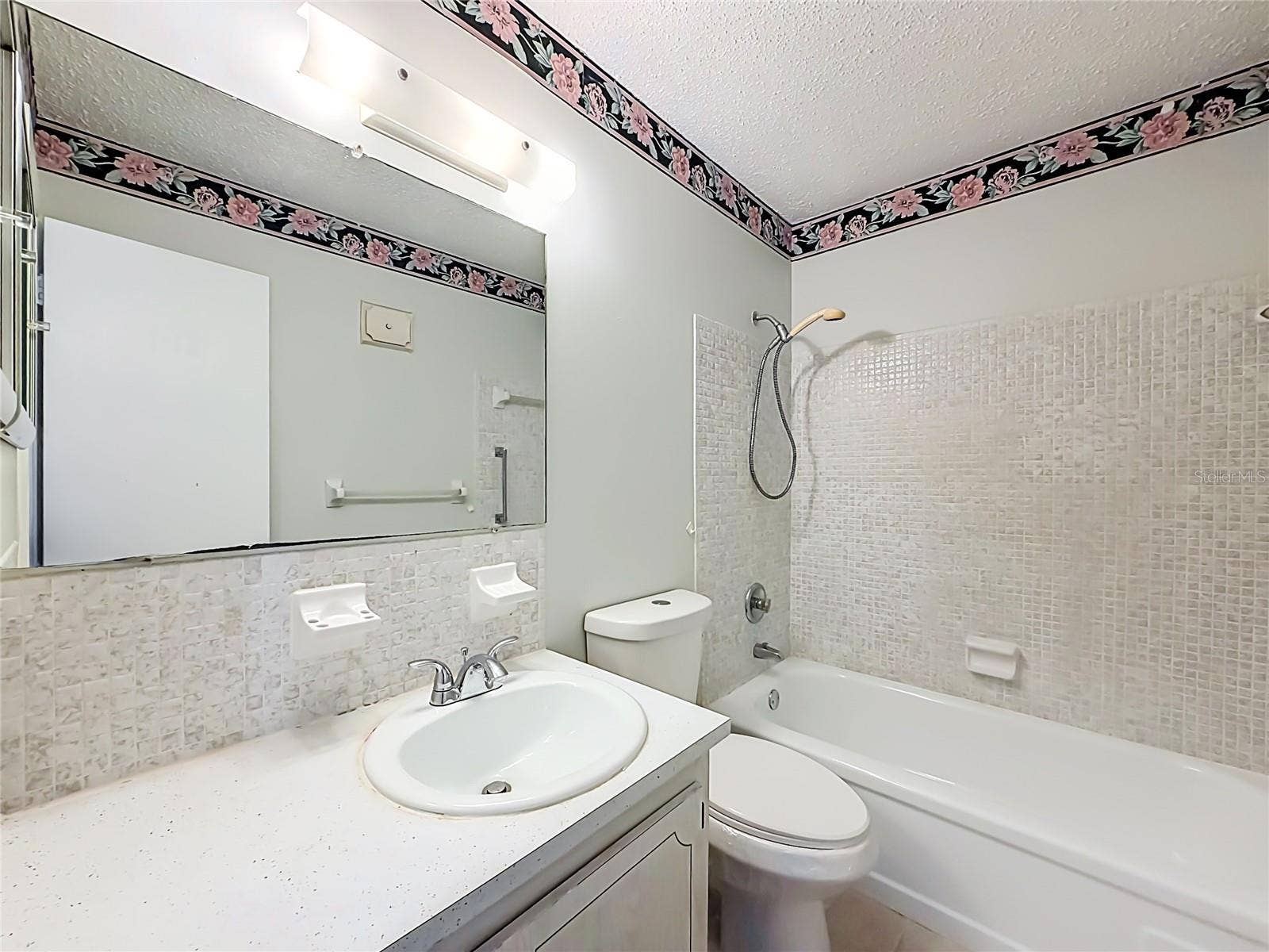 3128 59TH STREET S, #204, Gulfport, FL 33707 hall bathroom