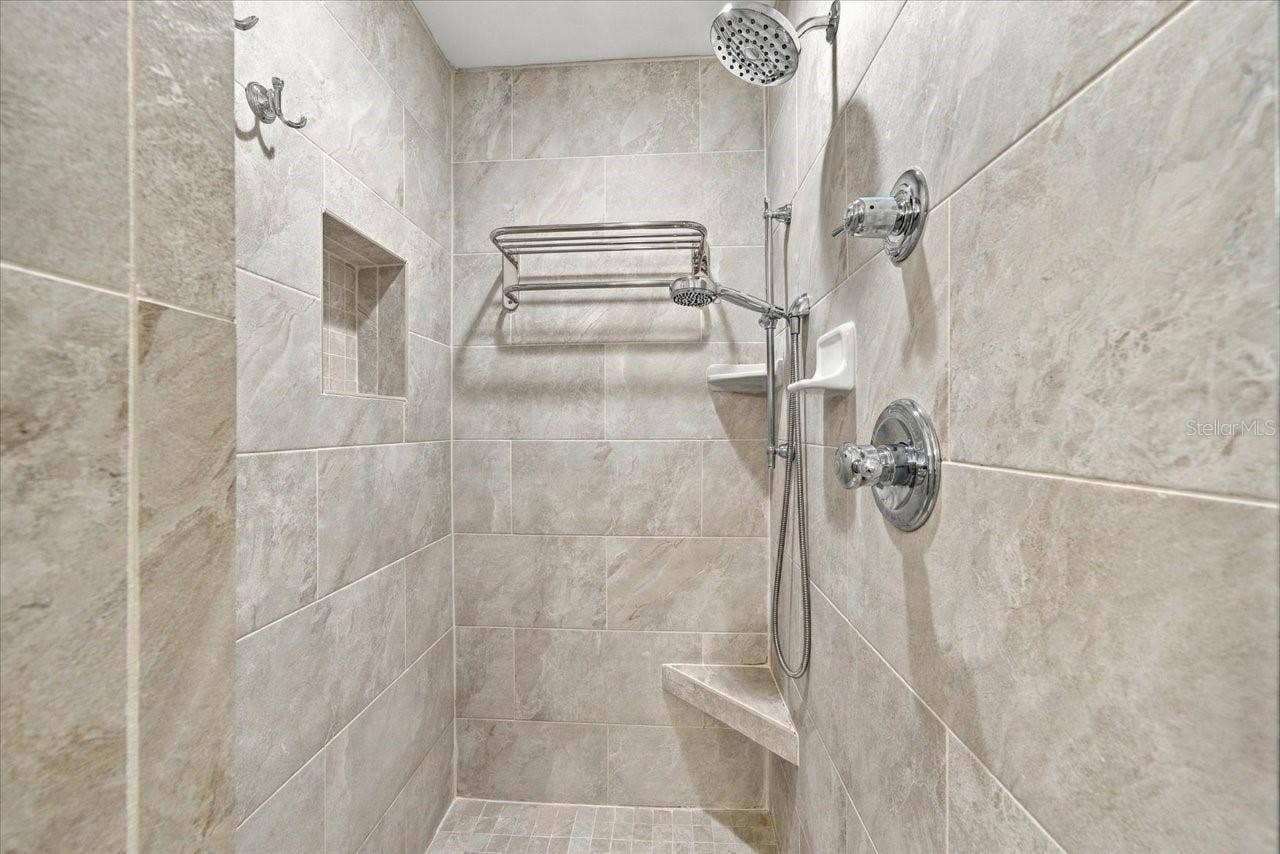 4110 CARROLLWOOD VILLAGE DRIVE, Tampa, FL 33618