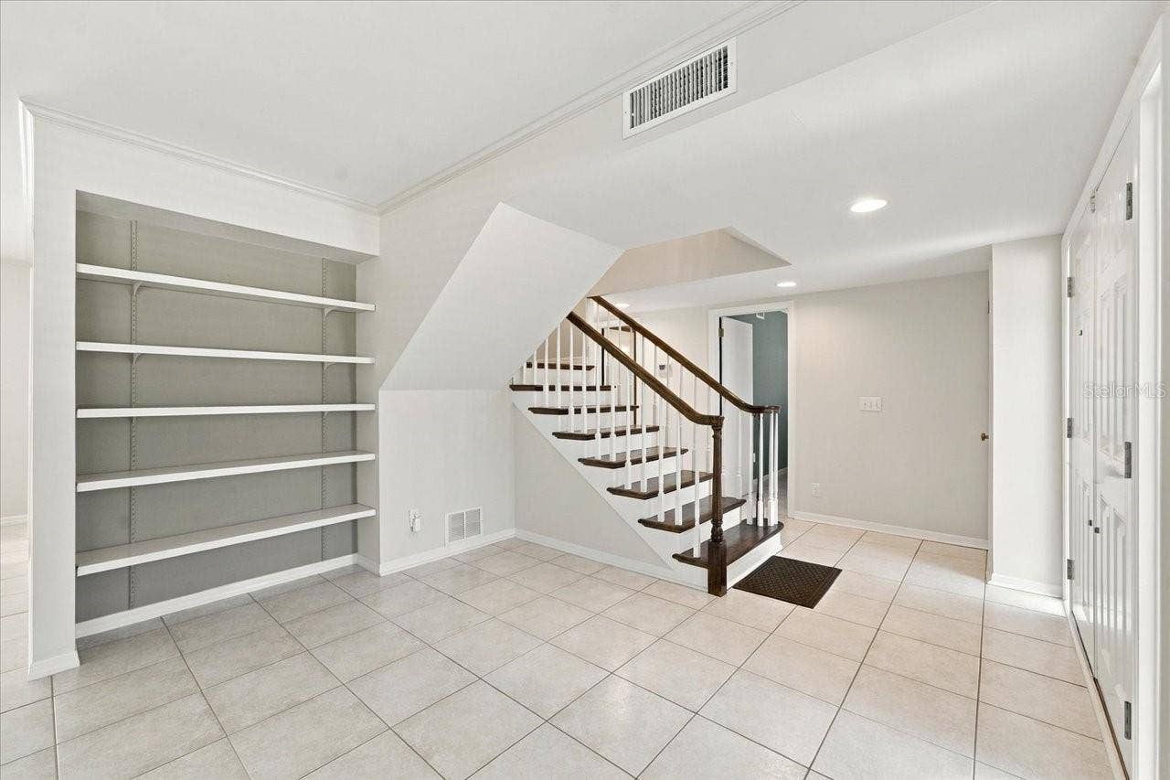4110 CARROLLWOOD VILLAGE DRIVE, Tampa, FL 33618