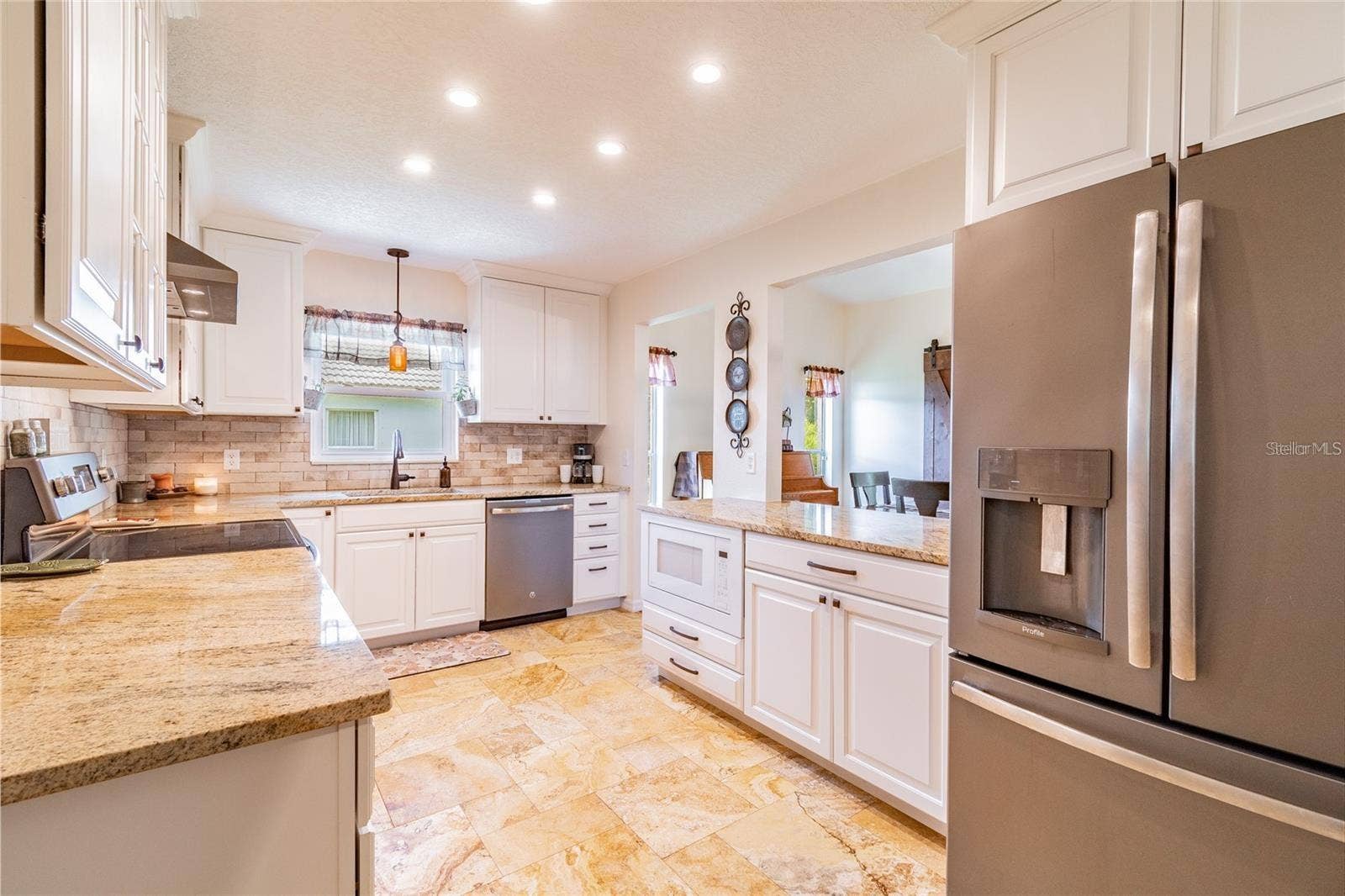 5318 LAS FLORES VIADUCT, New Port Richey, FL 34655 5318 LAS FLORES VIADUCT, New Port Richey, FL 34655