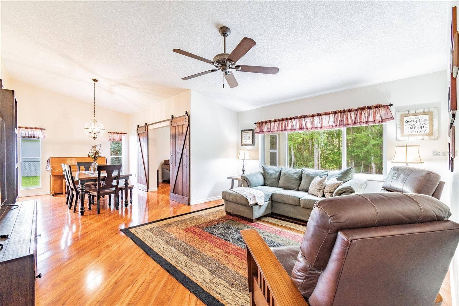 5318 LAS FLORES VIADUCT, New Port Richey, FL 34655 5318 LAS FLORES VIADUCT, New Port Richey, FL 34655