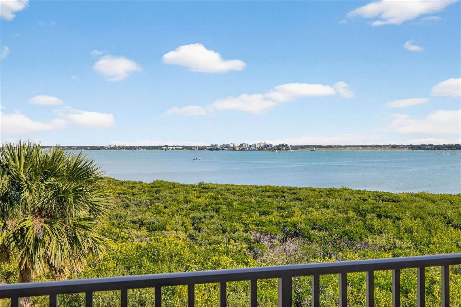 1501 GULF BOULEVARD, #205, Clearwater Beach, FL 33767 1501 GULF BOULEVARD, #205, Clearwater Beach, FL 33767
