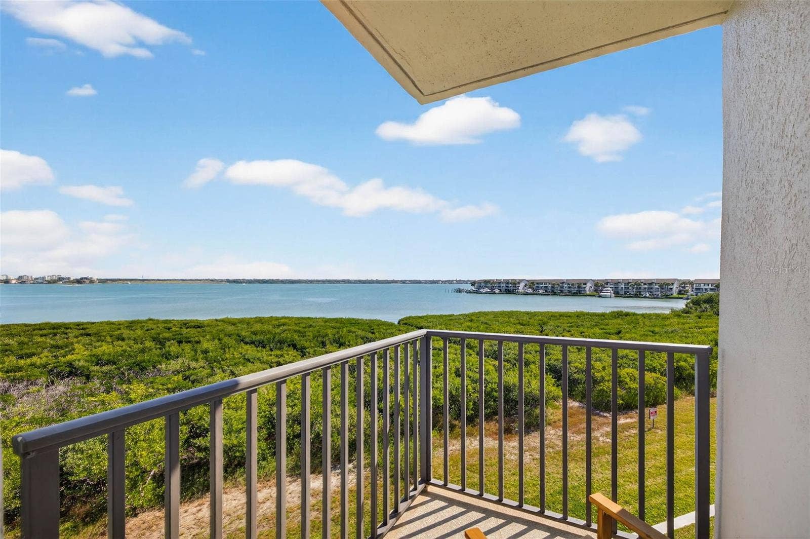 1501 GULF BOULEVARD, #205, Clearwater Beach, FL 33767 1501 GULF BOULEVARD, #205, Clearwater Beach, FL 33767