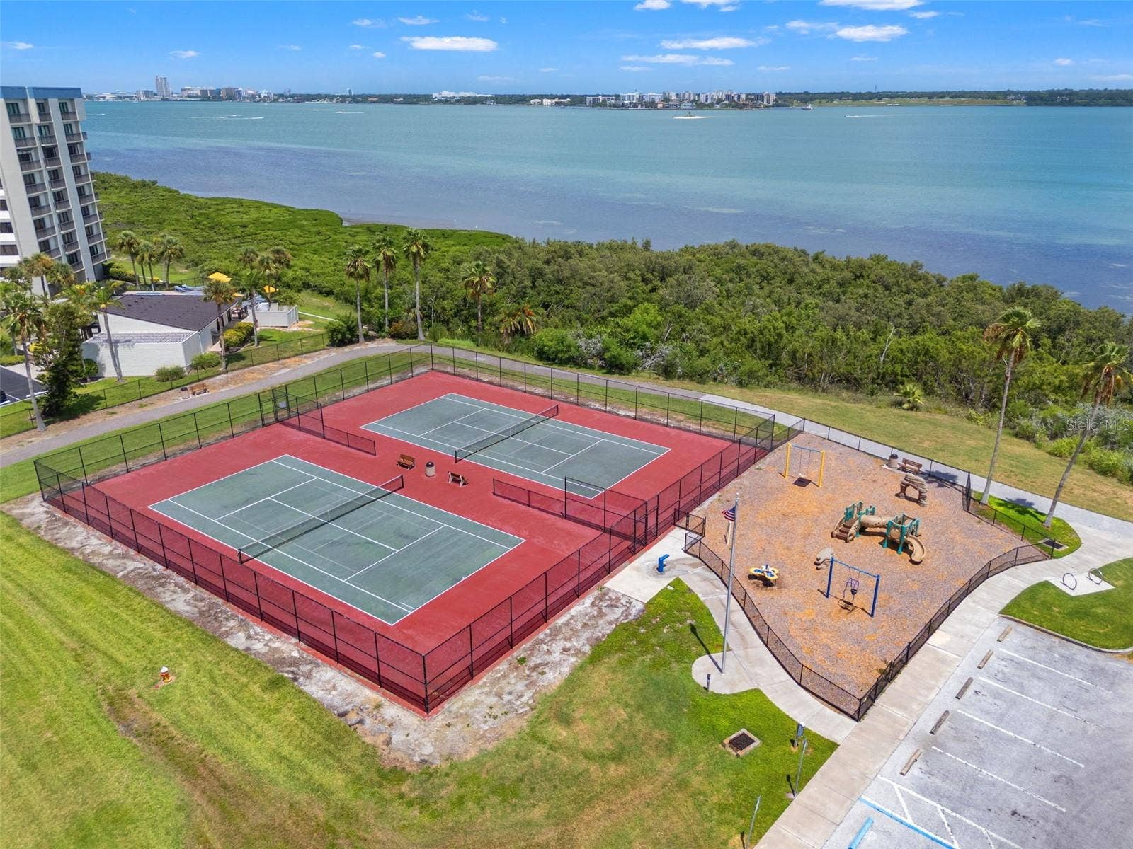 1501 GULF BOULEVARD, #205, Clearwater Beach, FL 33767 1501 GULF BOULEVARD, #205, Clearwater Beach, FL 33767