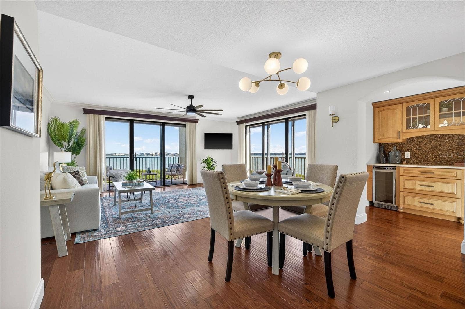 1501 GULF BOULEVARD, #205, Clearwater Beach, FL 33767 1501 GULF BOULEVARD, #205, Clearwater Beach, FL 33767