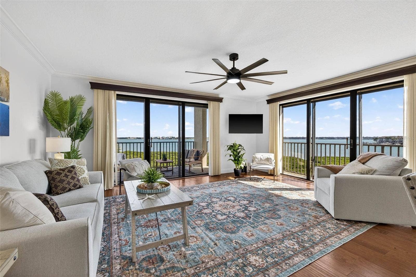 1501 GULF BOULEVARD, #205, Clearwater Beach, FL 33767 1501 GULF BOULEVARD, #205, Clearwater Beach, FL 33767