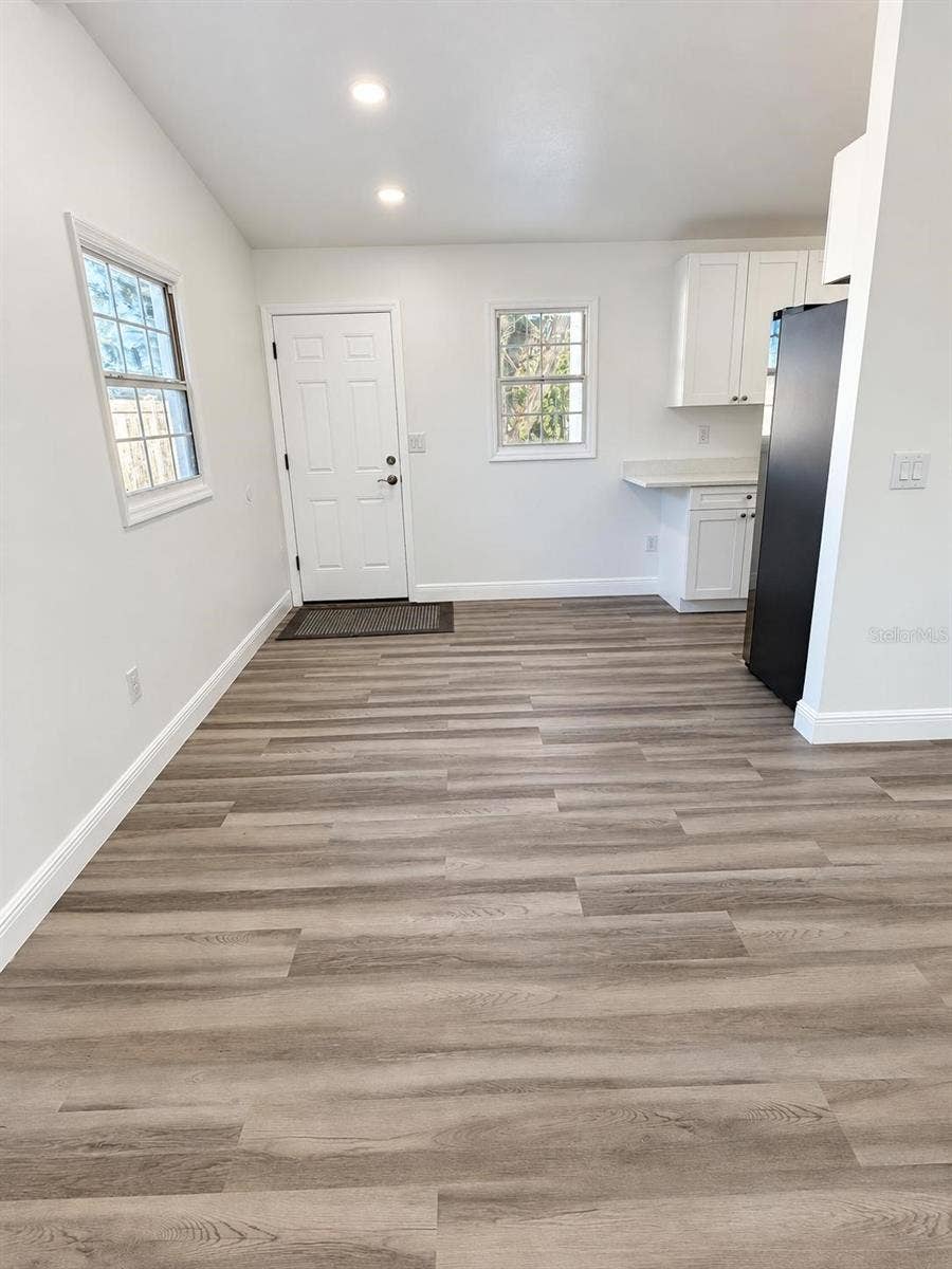 523 E BOYER STREET, Tarpon Springs, FL 34689 dining
