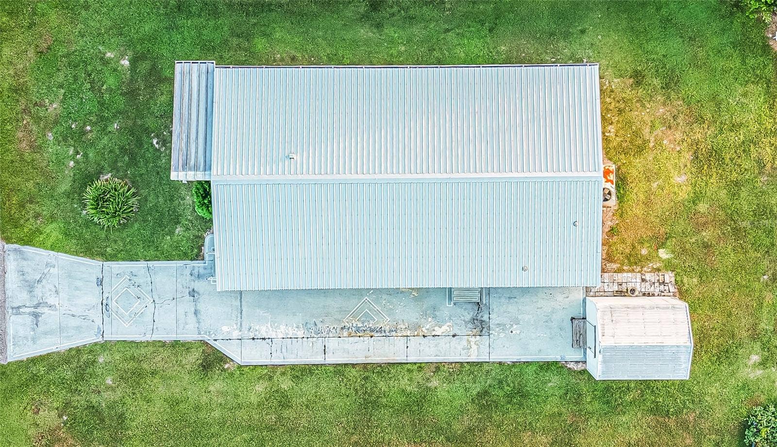 5425 BETMAR DRIVE, Zephyrhills, FL 33542 5425 BETMAR DRIVE, Zephyrhills, FL 33542