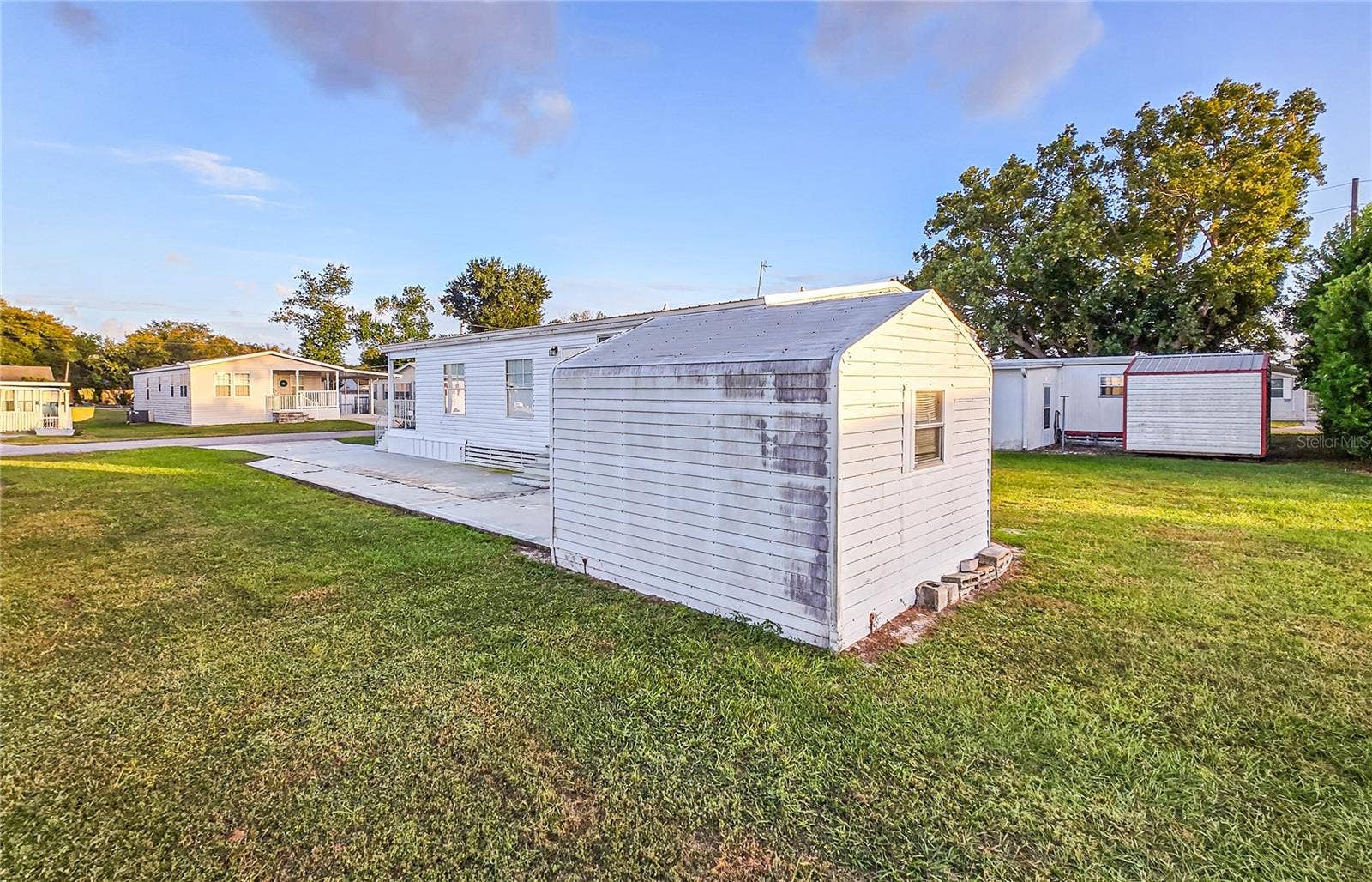 5425 BETMAR DRIVE, Zephyrhills, FL 33542 5425 BETMAR DRIVE, Zephyrhills, FL 33542