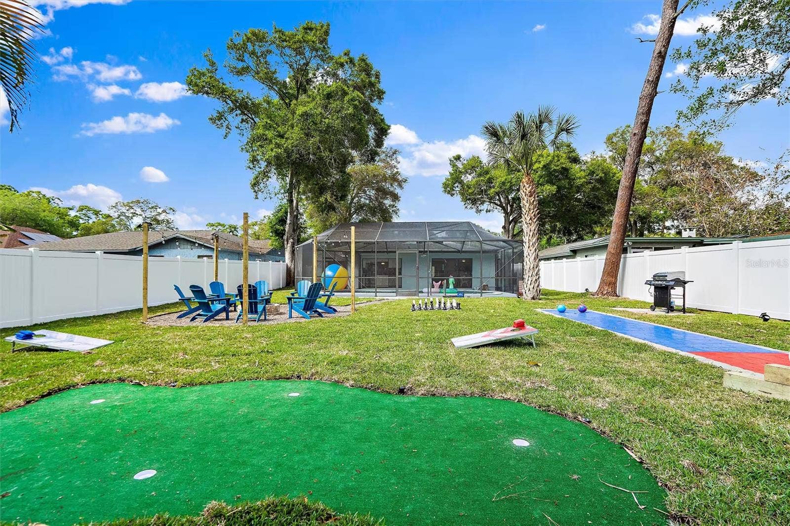 1323 PINE AVENUE NW, Largo, FL 33770