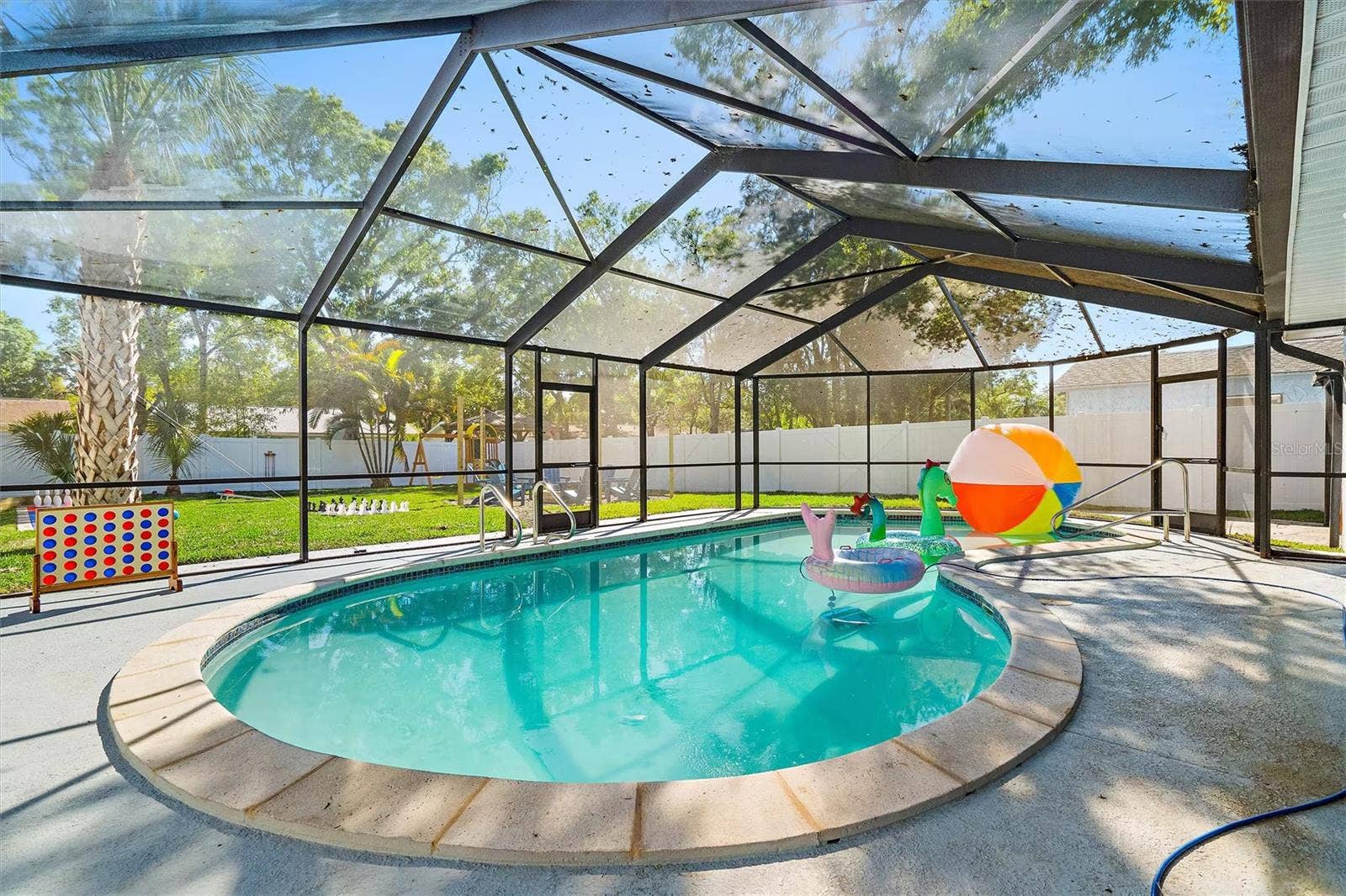 1323 PINE AVENUE NW, Largo, FL 33770