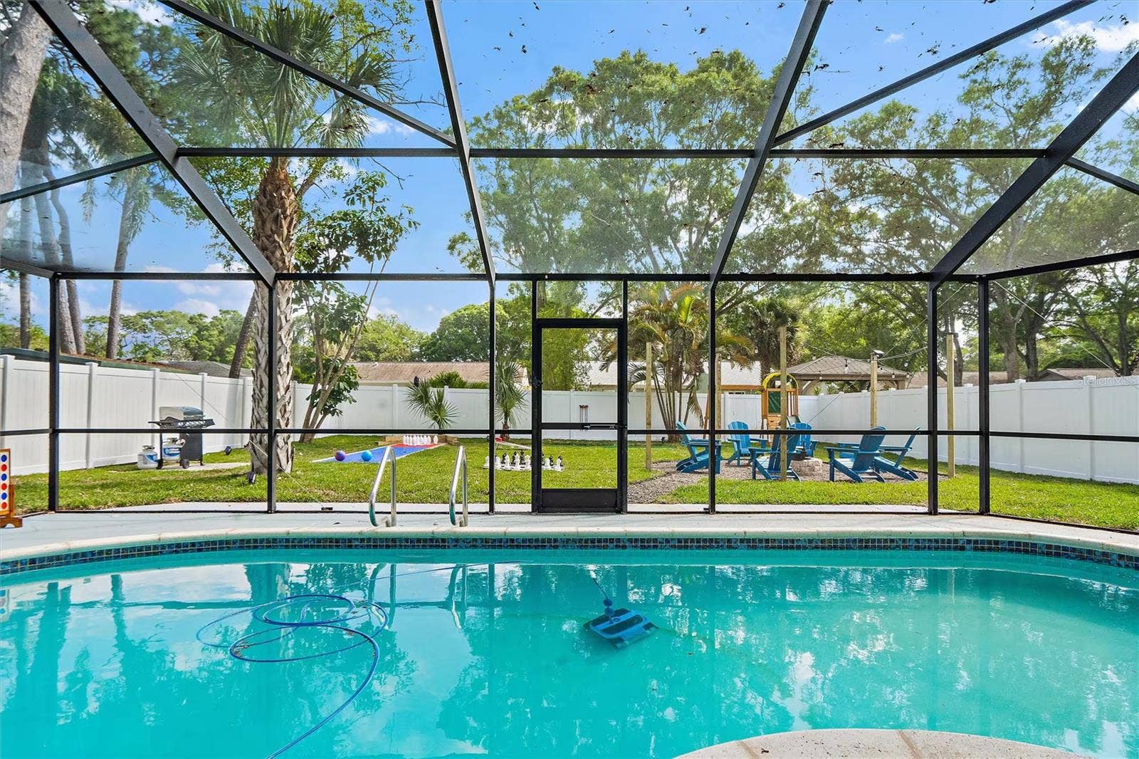 1323 PINE AVENUE NW, Largo, FL 33770