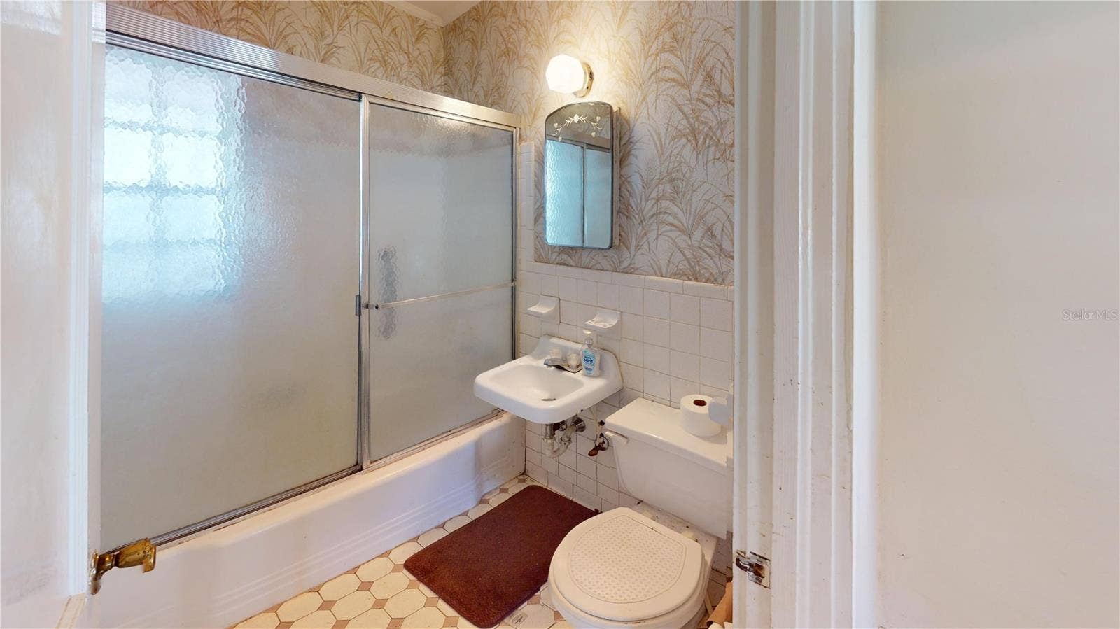 3302 W PAXTON AVENUE, Tampa, FL 33611 3302 W PAXTON AVENUE, Tampa, FL 33611