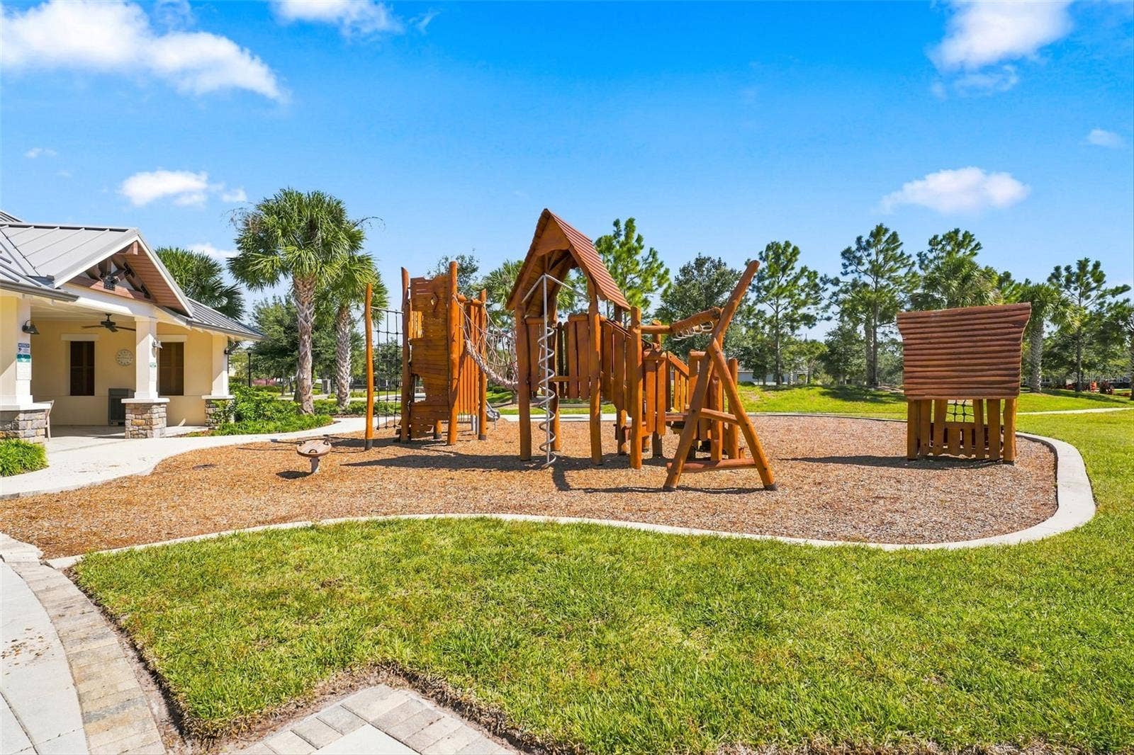 11417 BLUE WOODS DRIVE, Riverview, FL 33569 11417 BLUE WOODS DRIVE, Riverview, FL 33569