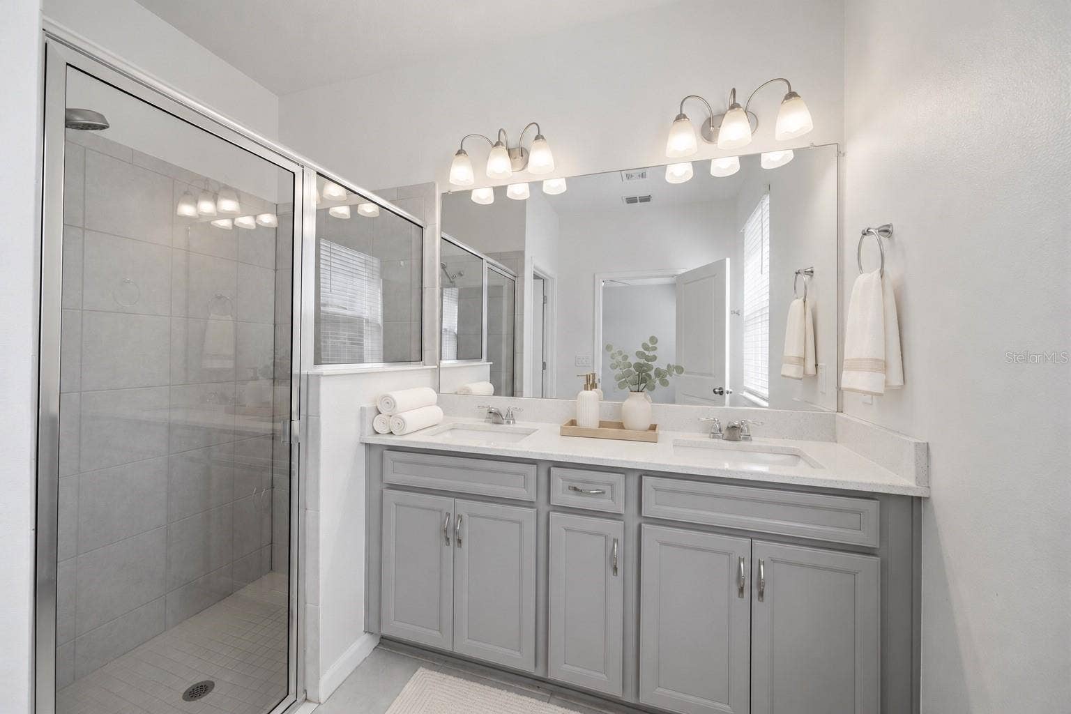 11417 BLUE WOODS DRIVE, Riverview, FL 33569 11417 BLUE WOODS DRIVE, Riverview, FL 33569