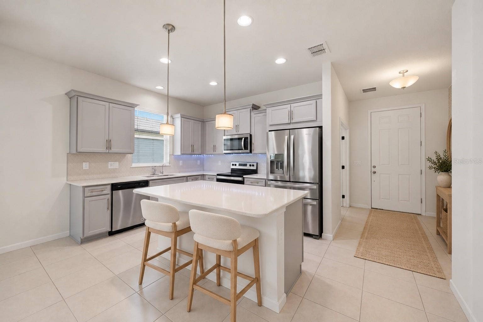 11417 BLUE WOODS DRIVE, Riverview, FL 33569 11417 BLUE WOODS DRIVE, Riverview, FL 33569