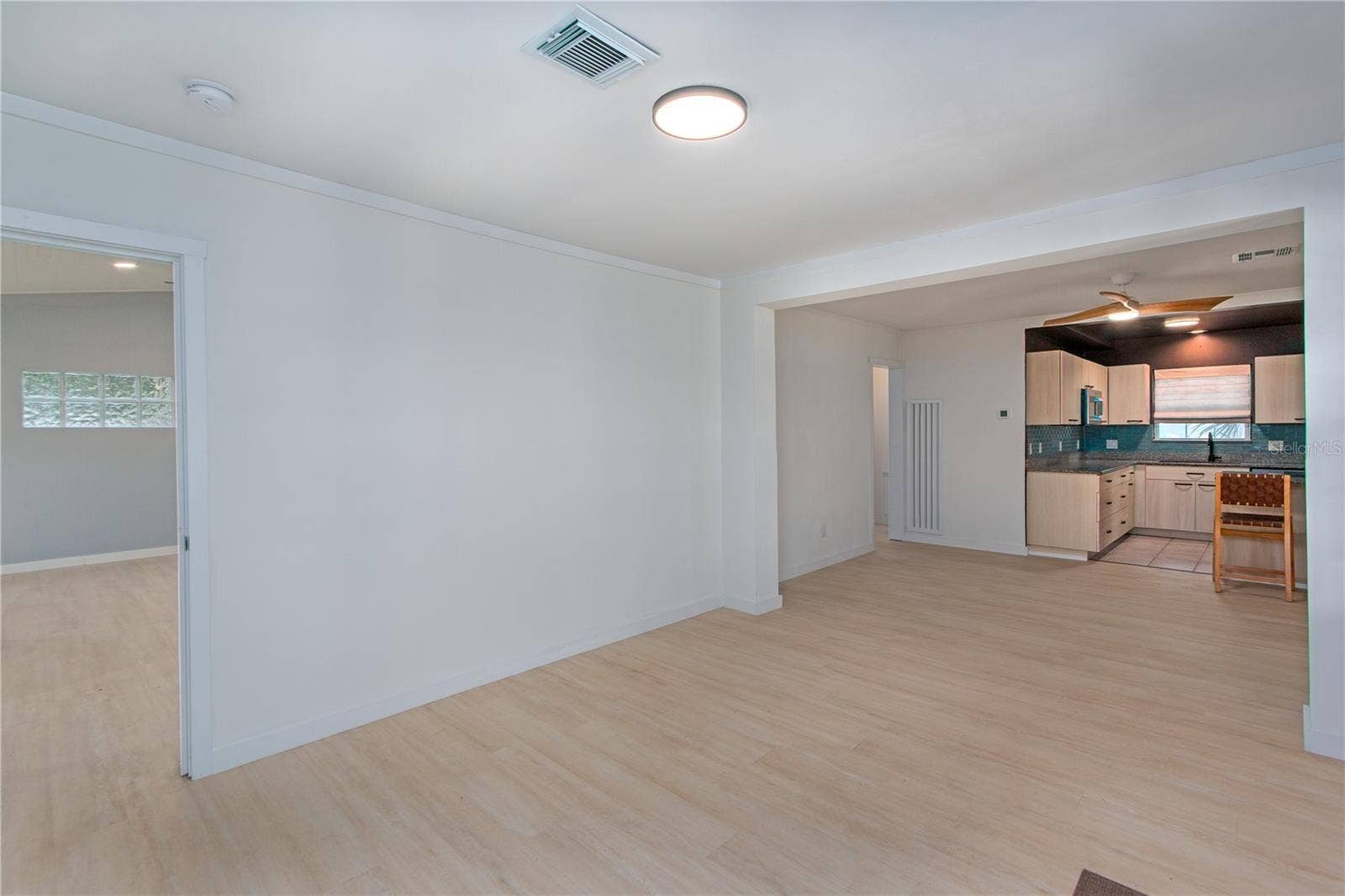750 BAY ESPLANADE, Clearwater Beach, FL 33767 750 BAY ESPLANADE, Clearwater Beach, FL 33767
