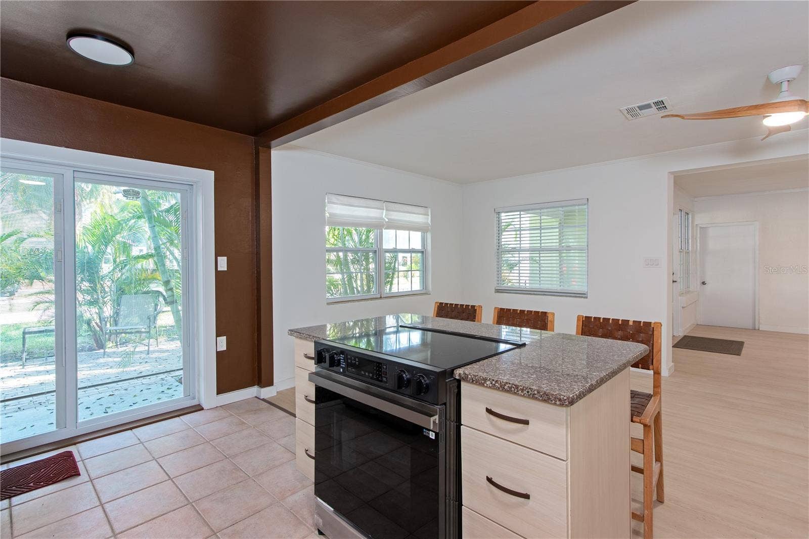 750 BAY ESPLANADE, Clearwater Beach, FL 33767 750 BAY ESPLANADE, Clearwater Beach, FL 33767