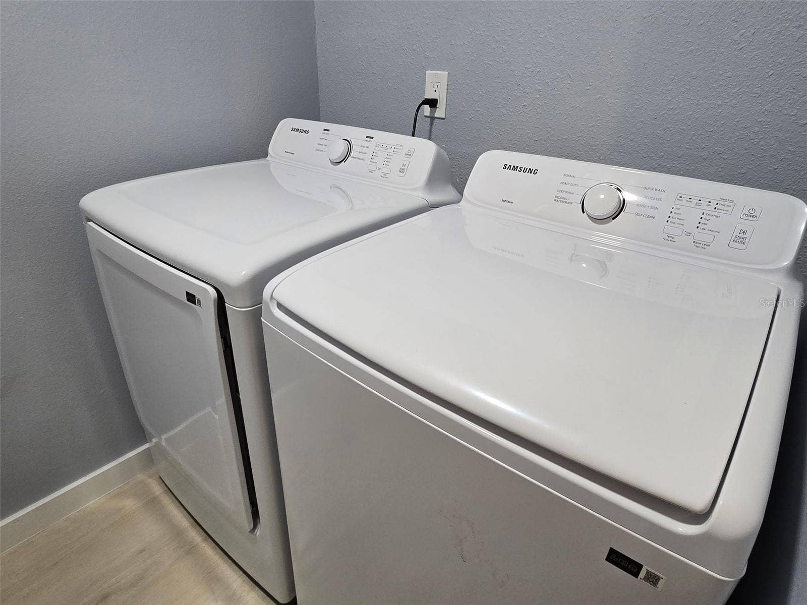 750 BAY ESPLANADE, Clearwater Beach, FL 33767 750 BAY ESPLANADE, Clearwater Beach, FL 33767