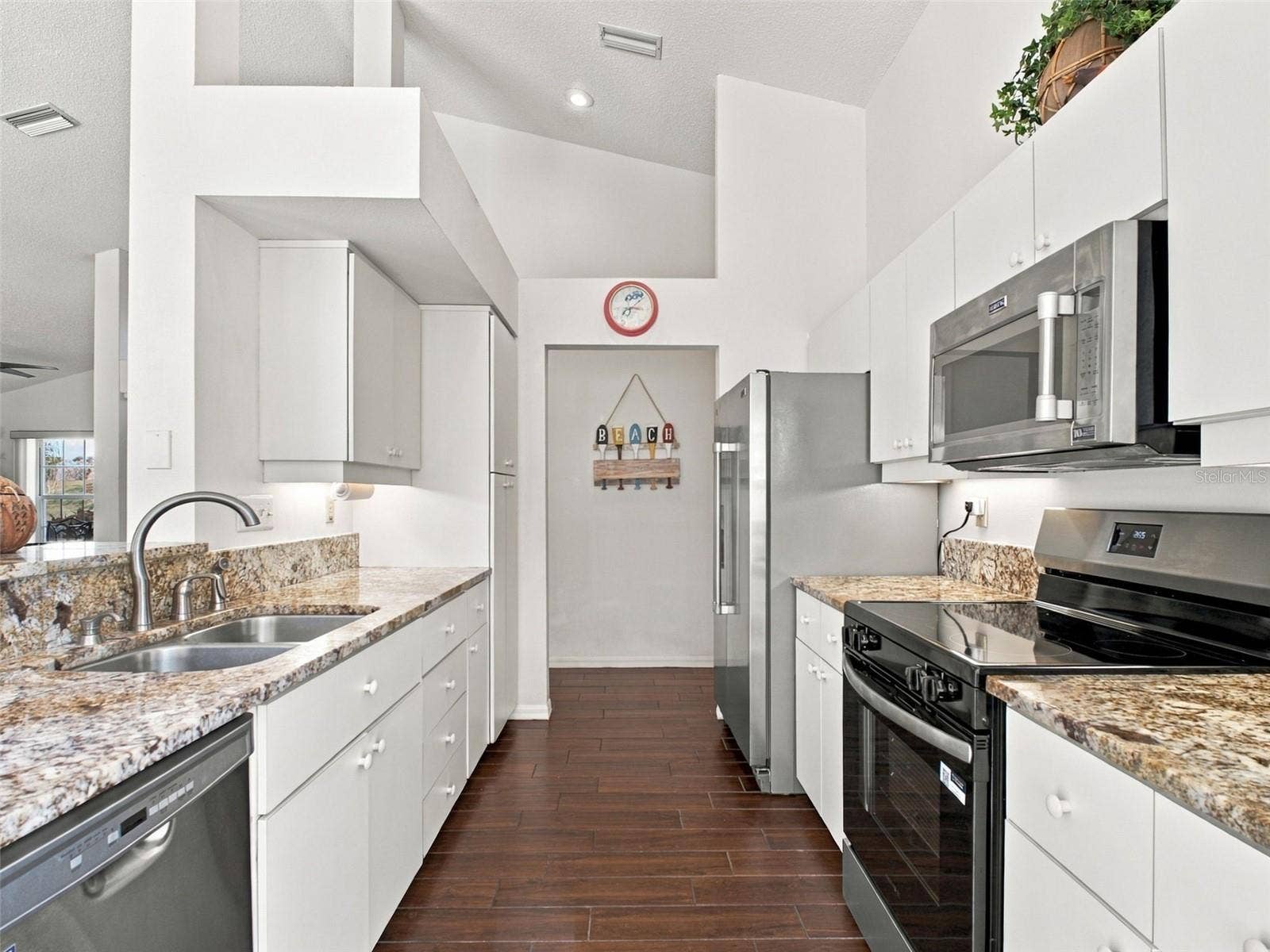 8314 MILLWOOD DRIVE, Hudson, FL 34667 8314 MILLWOOD DRIVE, Hudson, FL 34667