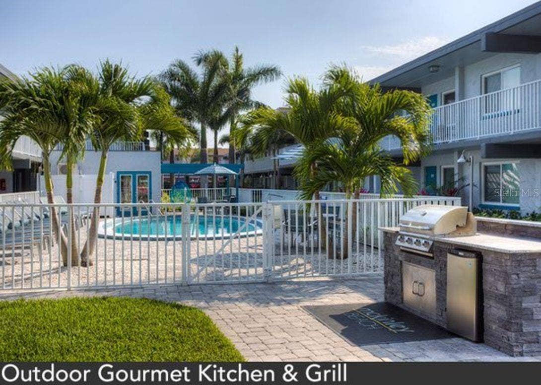 1824 SHORE DRIVE S, #206, South Pasadena, FL 33707