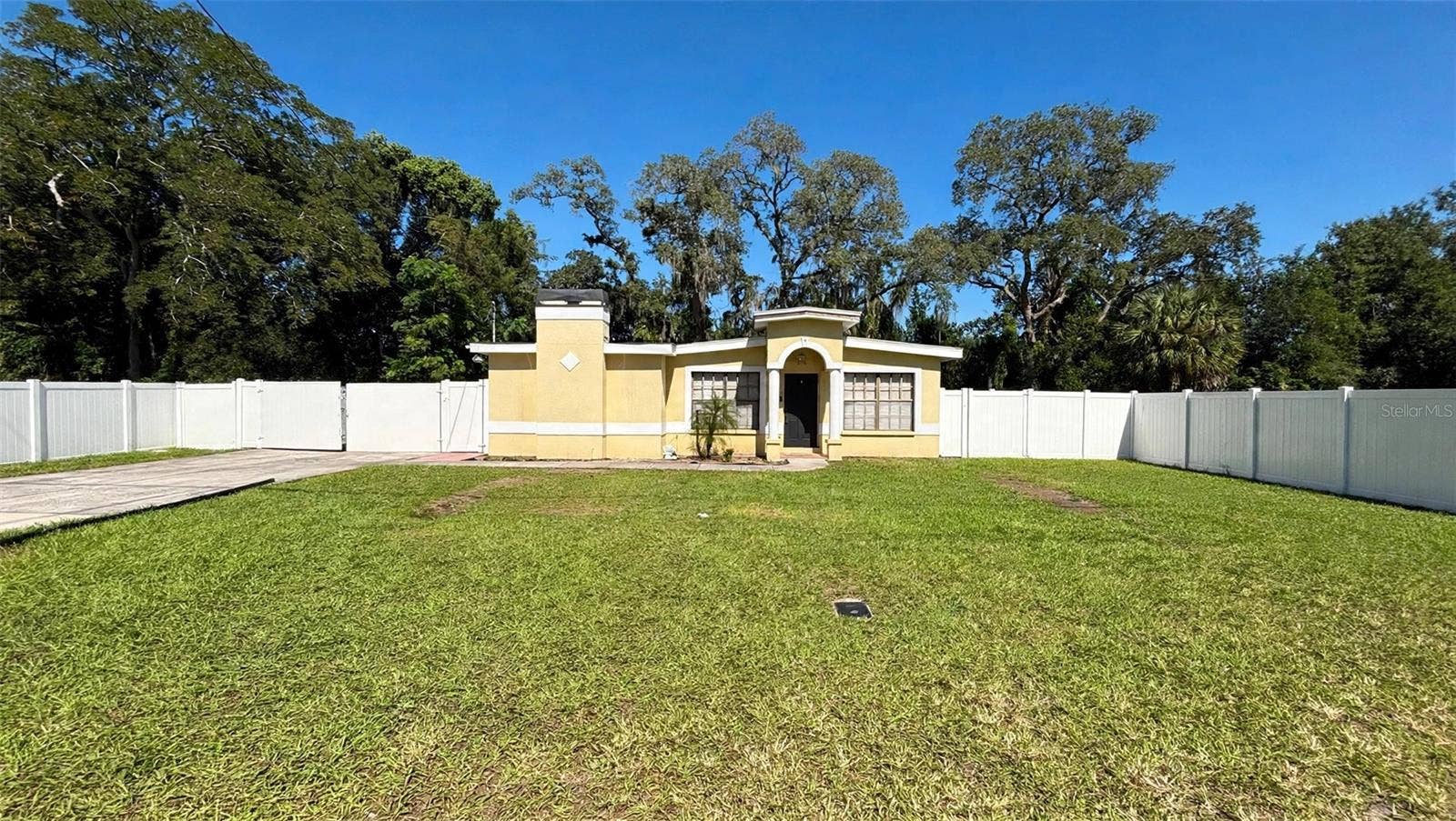 1725 W PERDIZ STREET, Tampa, FL 33612 1725 W PERDIZ STREET, Tampa, FL 33612