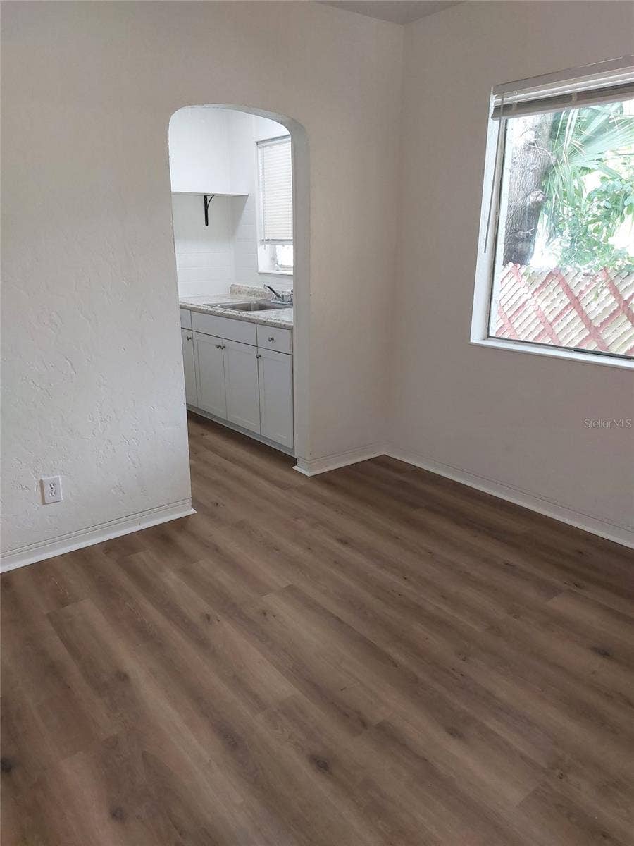 712 7TH STREET N, St Petersburg, FL 33701 712 7TH STREET N, St Petersburg, FL 33701
