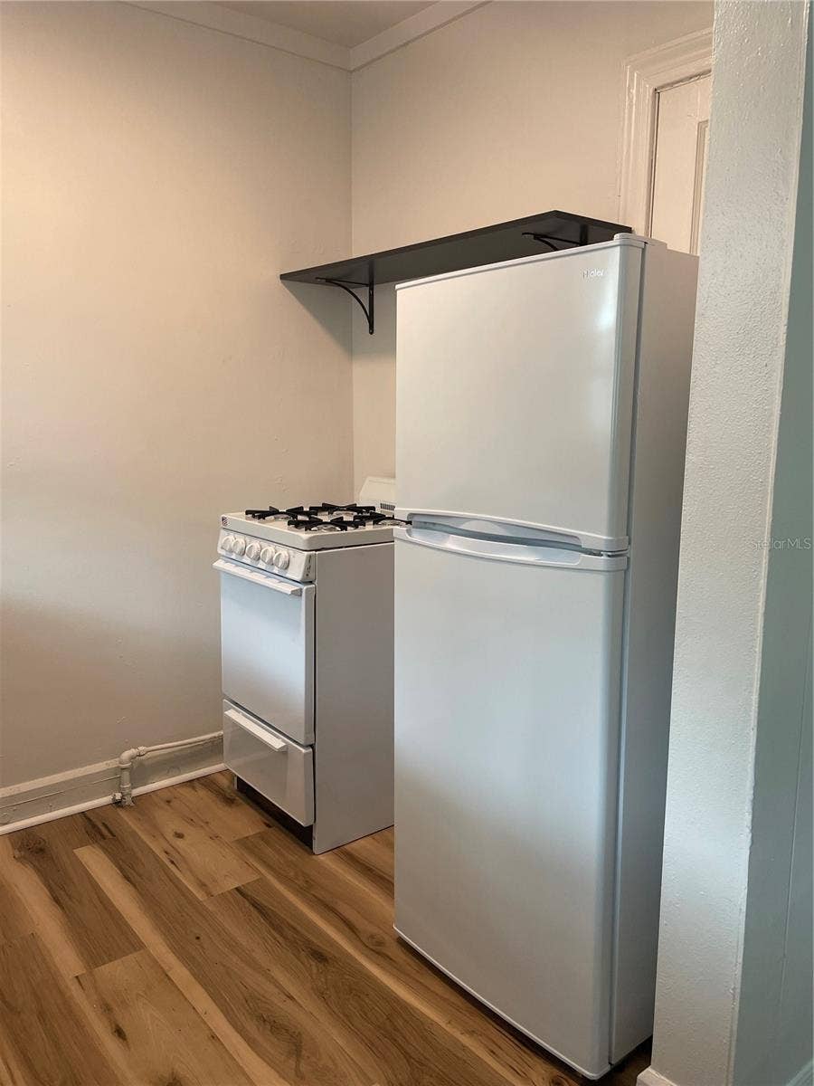 712 7TH STREET N, St Petersburg, FL 33701 712 7TH STREET N, St Petersburg, FL 33701