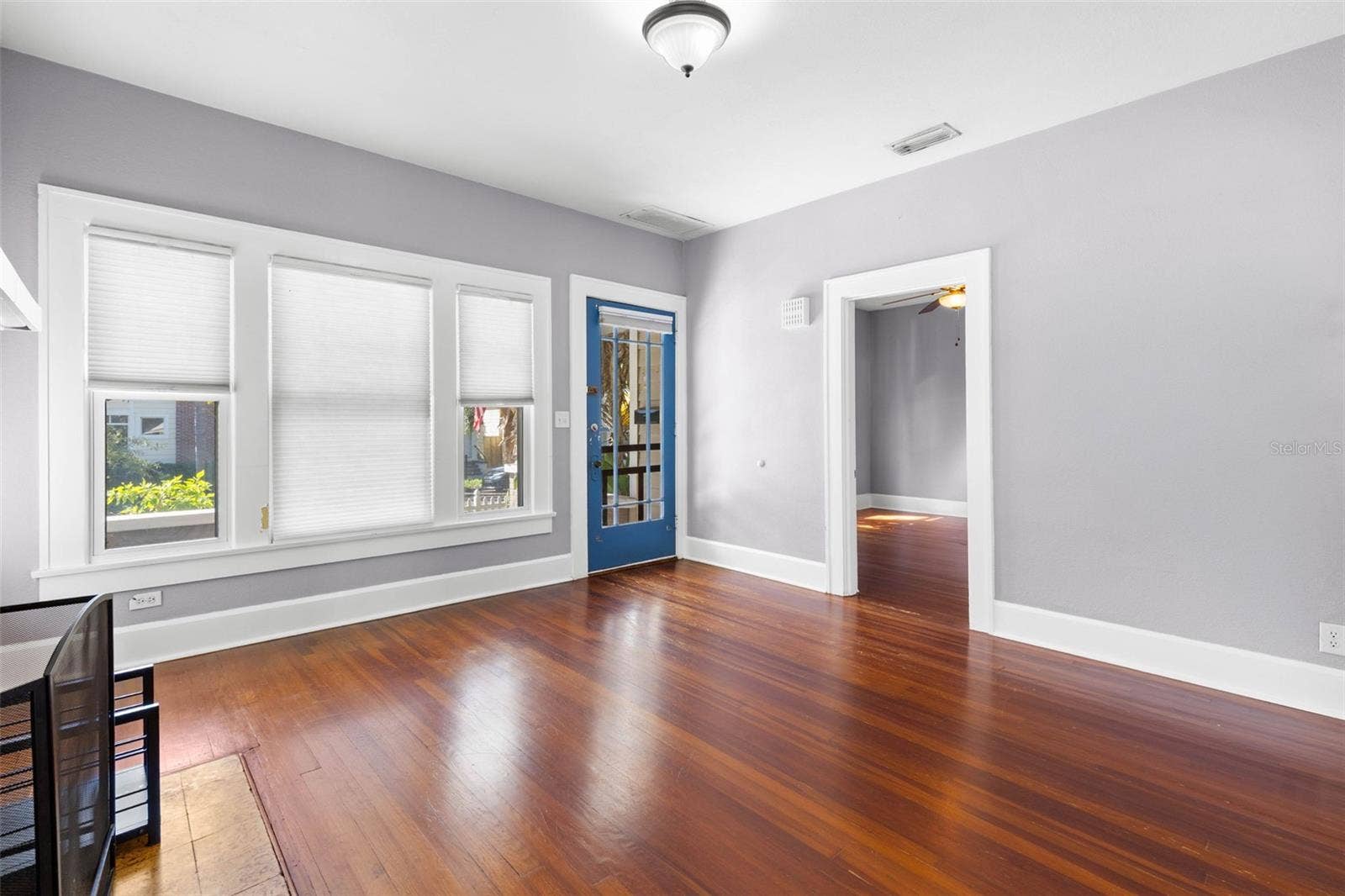 165 11TH AVENUE NE, St Petersburg, FL 33701 165 11TH AVENUE NE, St Petersburg, FL 33701