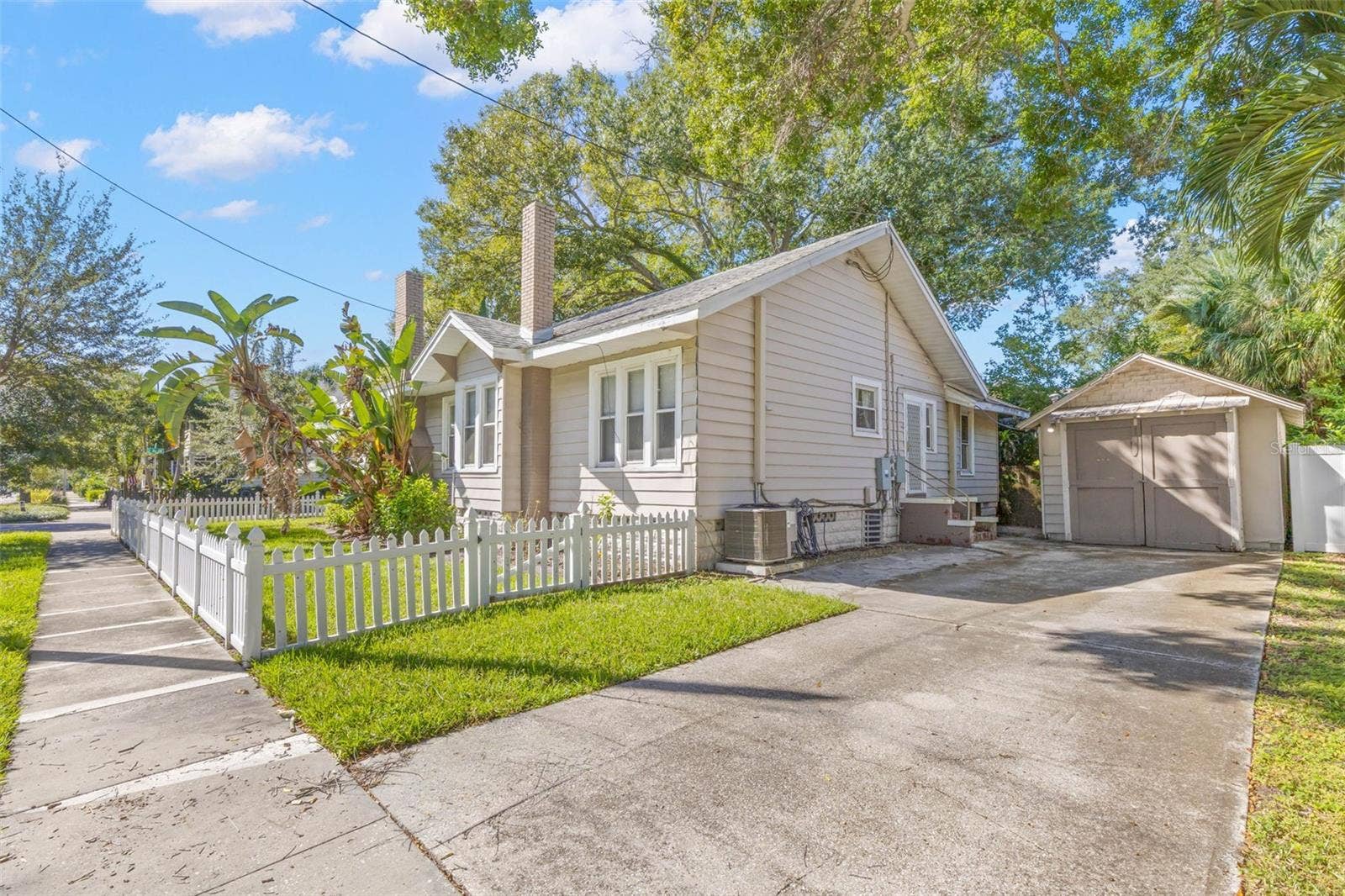 165 11TH AVENUE NE, St Petersburg, FL 33701 165 11TH AVENUE NE, St Petersburg, FL 33701