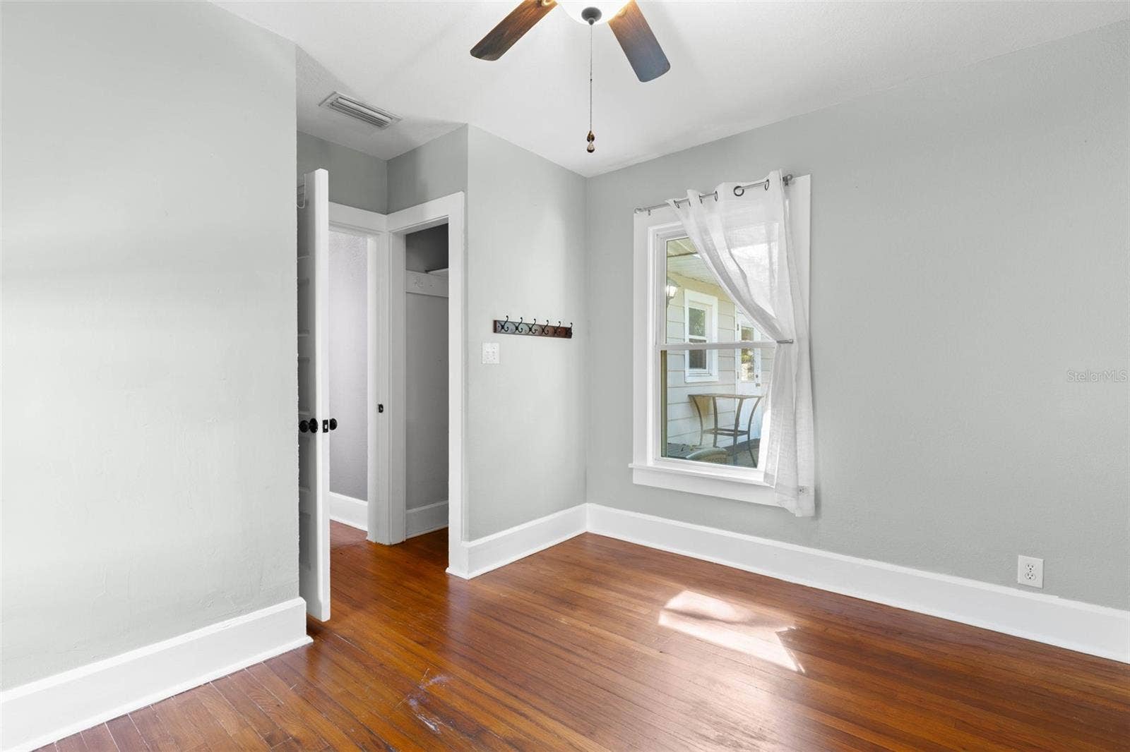 165 11TH AVENUE NE, St Petersburg, FL 33701 165 11TH AVENUE NE, St Petersburg, FL 33701