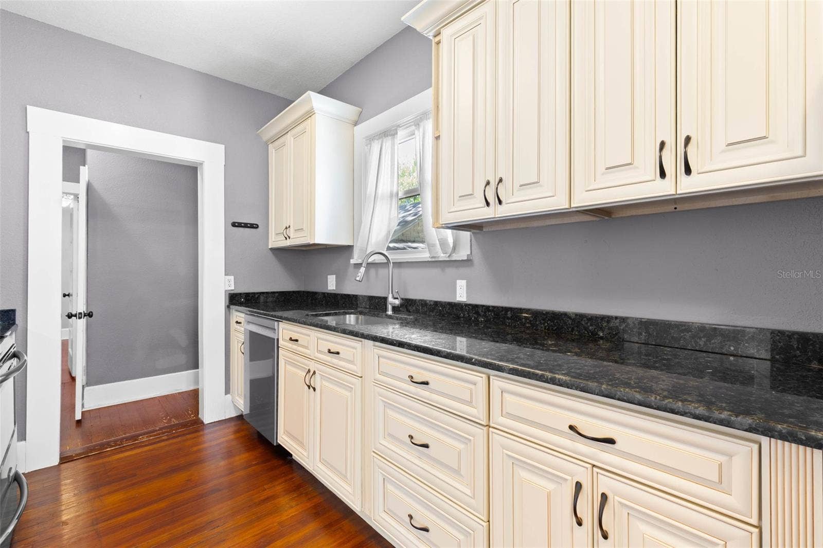 165 11TH AVENUE NE, St Petersburg, FL 33701 165 11TH AVENUE NE, St Petersburg, FL 33701