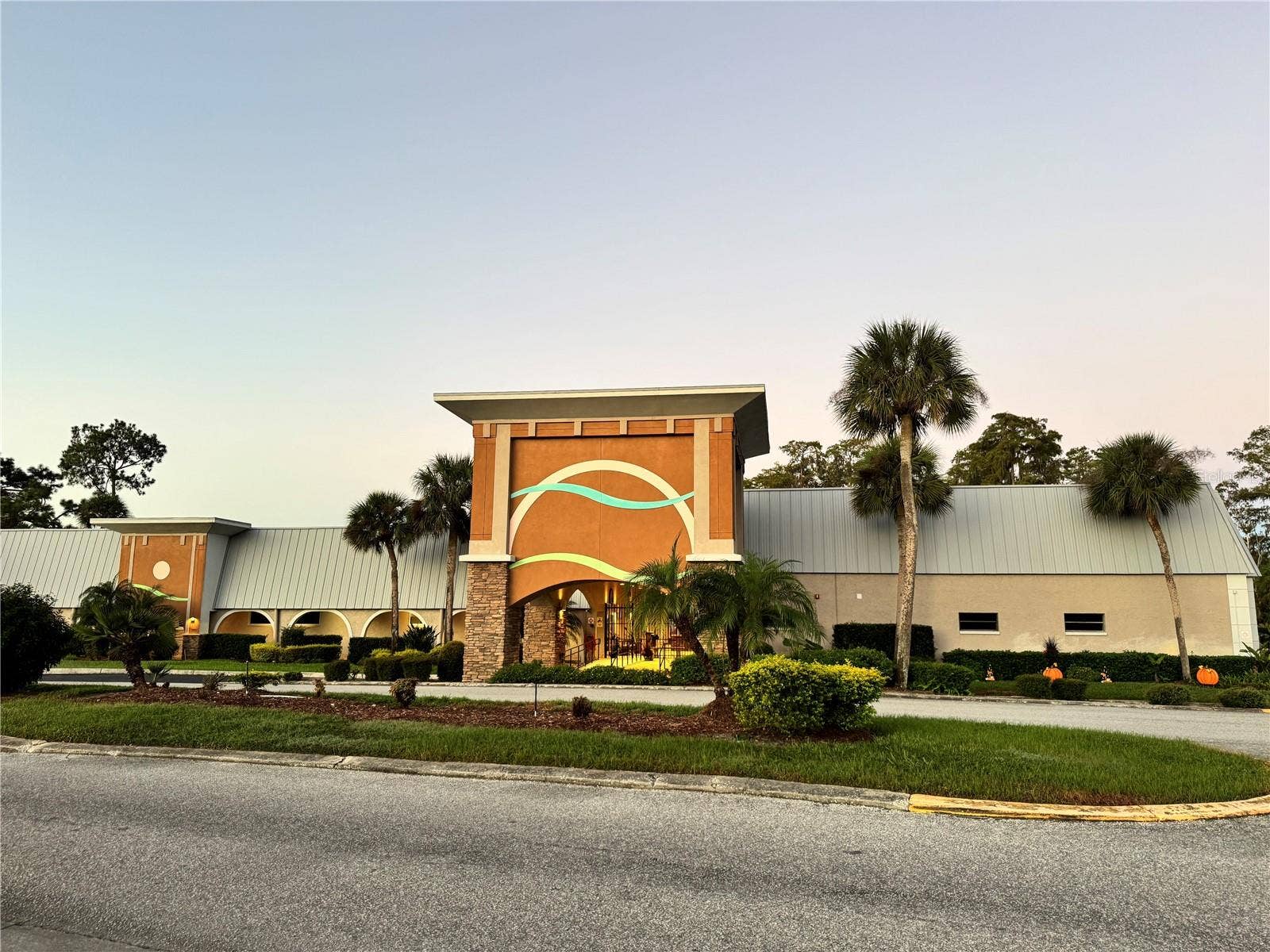 11048 PARADISE POINT WAY, New Port Richey, FL 34654