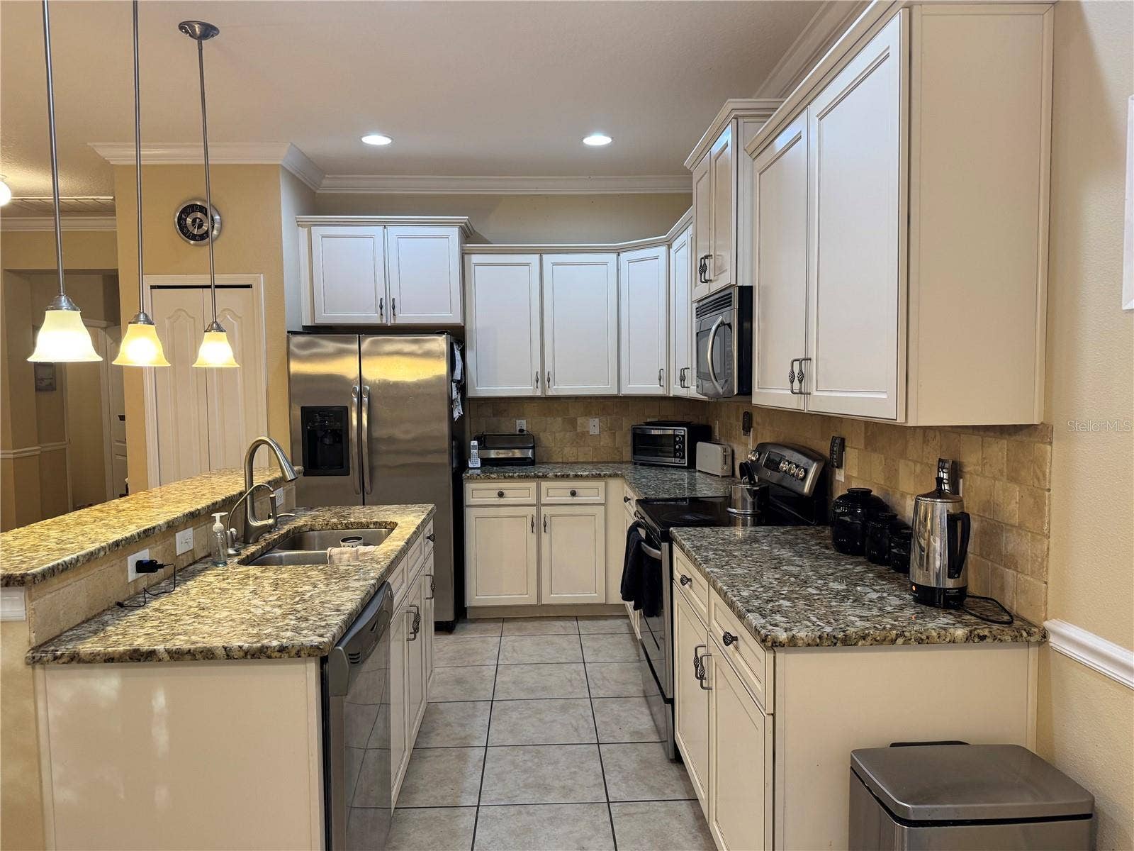 11048 PARADISE POINT WAY, New Port Richey, FL 34654