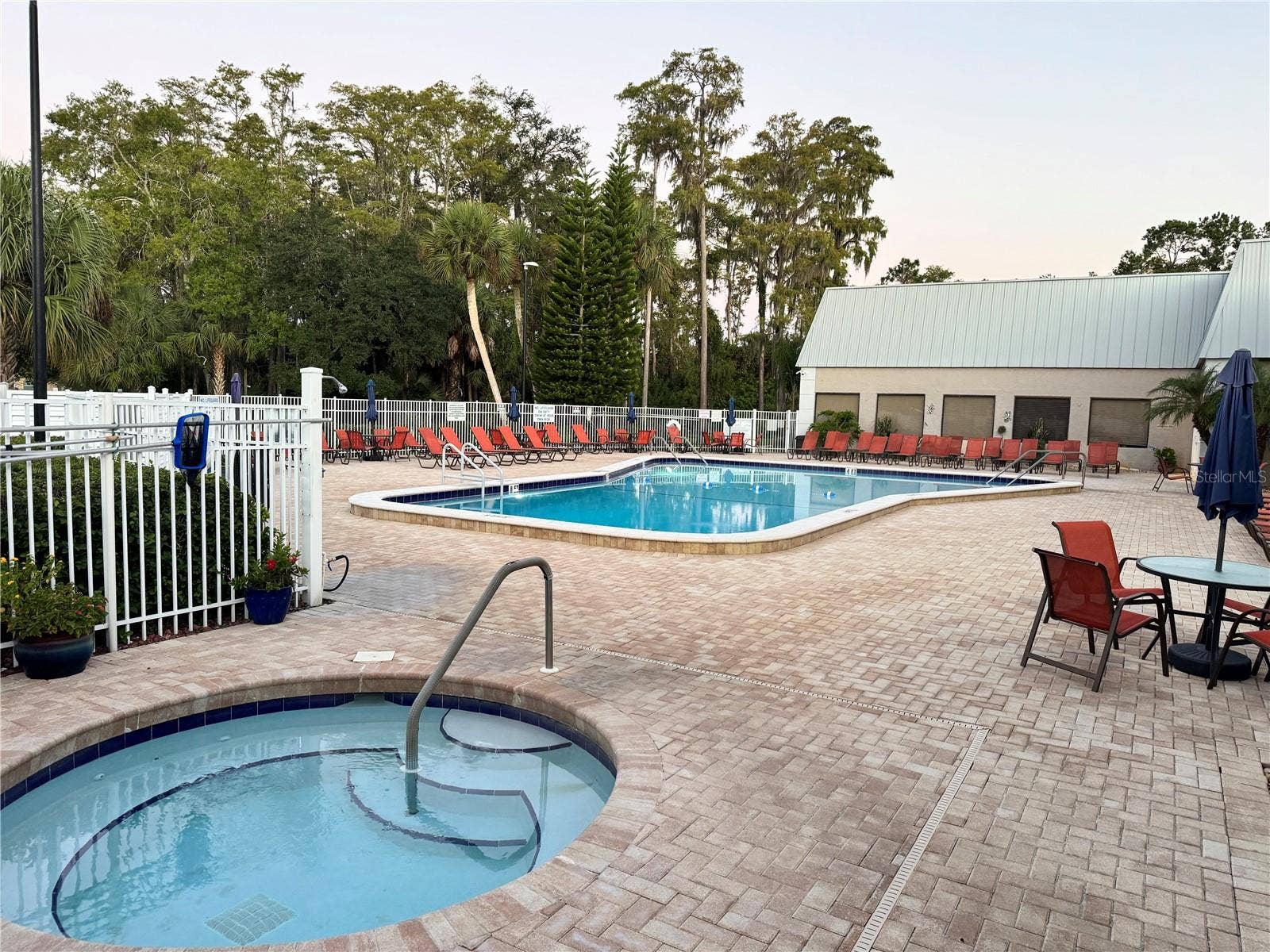 11048 PARADISE POINT WAY, New Port Richey, FL 34654