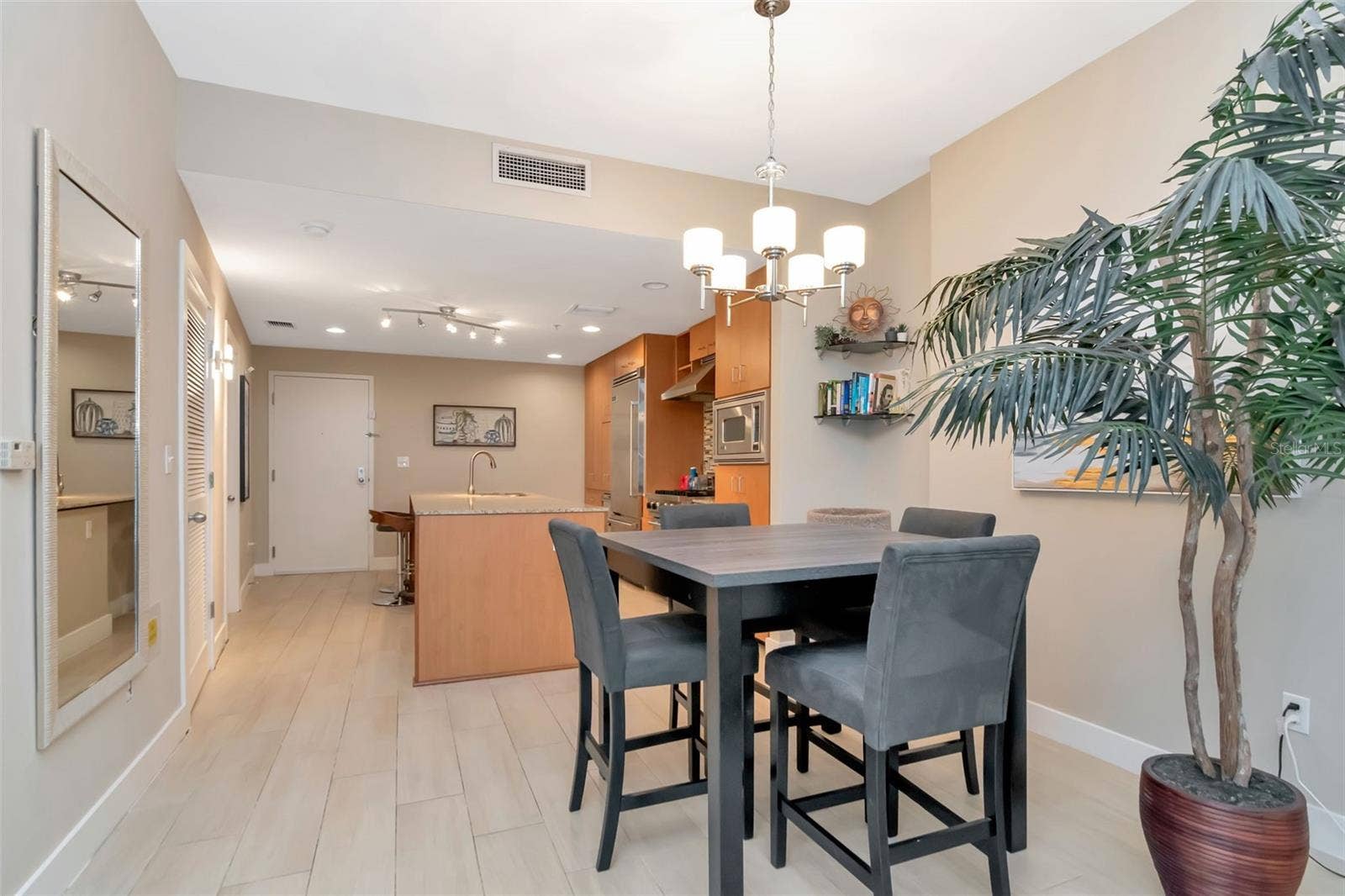 1120 E KENNEDY BOULEVARD, #513, Tampa, FL 33602 1120 E KENNEDY BOULEVARD, #513, Tampa, FL 33602