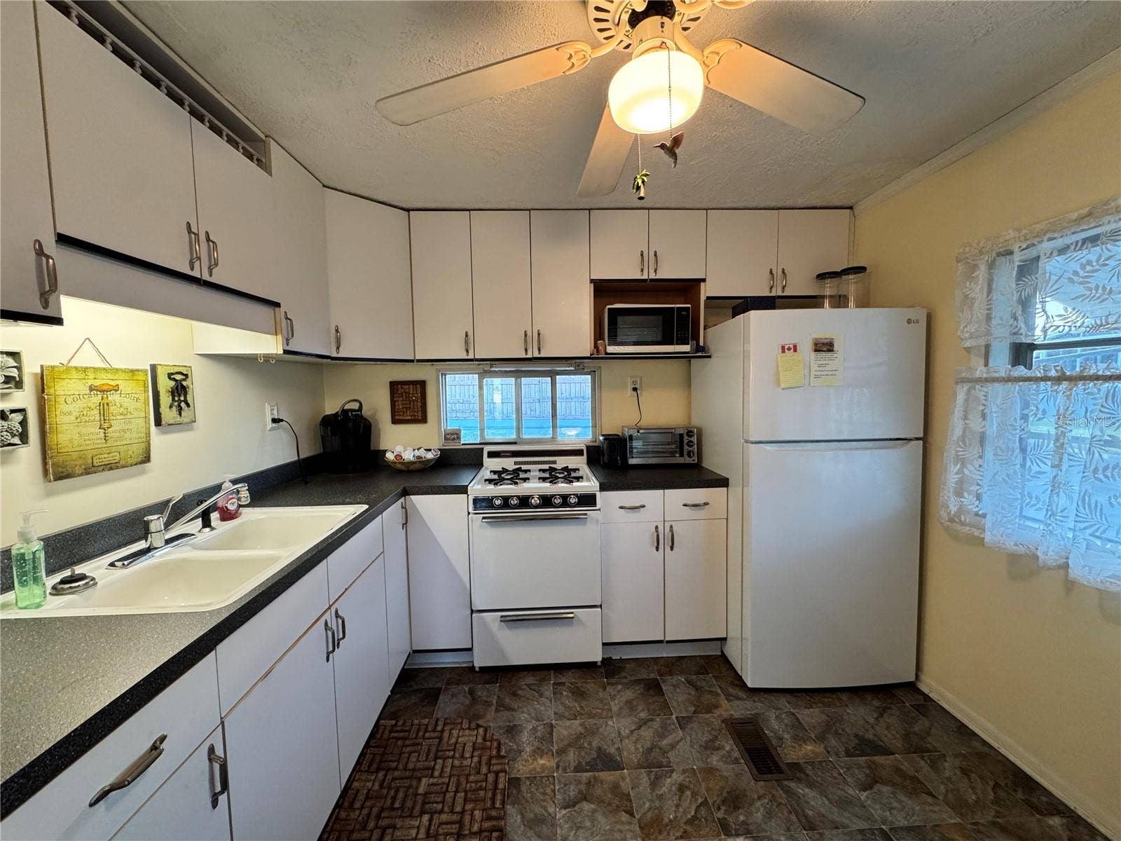 420 49TH STREET E, #33, Palmetto, FL 34221