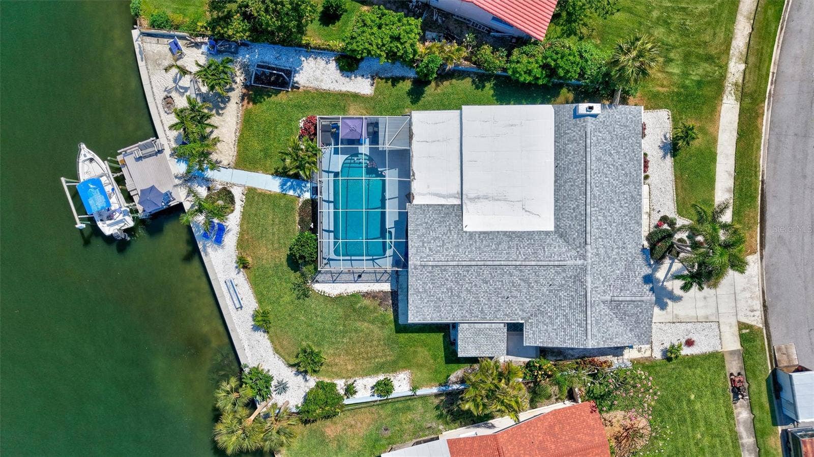 563 LEWIS BOULEVARD SE, St Petersburg, FL 33705 563 LEWIS BOULEVARD SE, St Petersburg, FL 33705