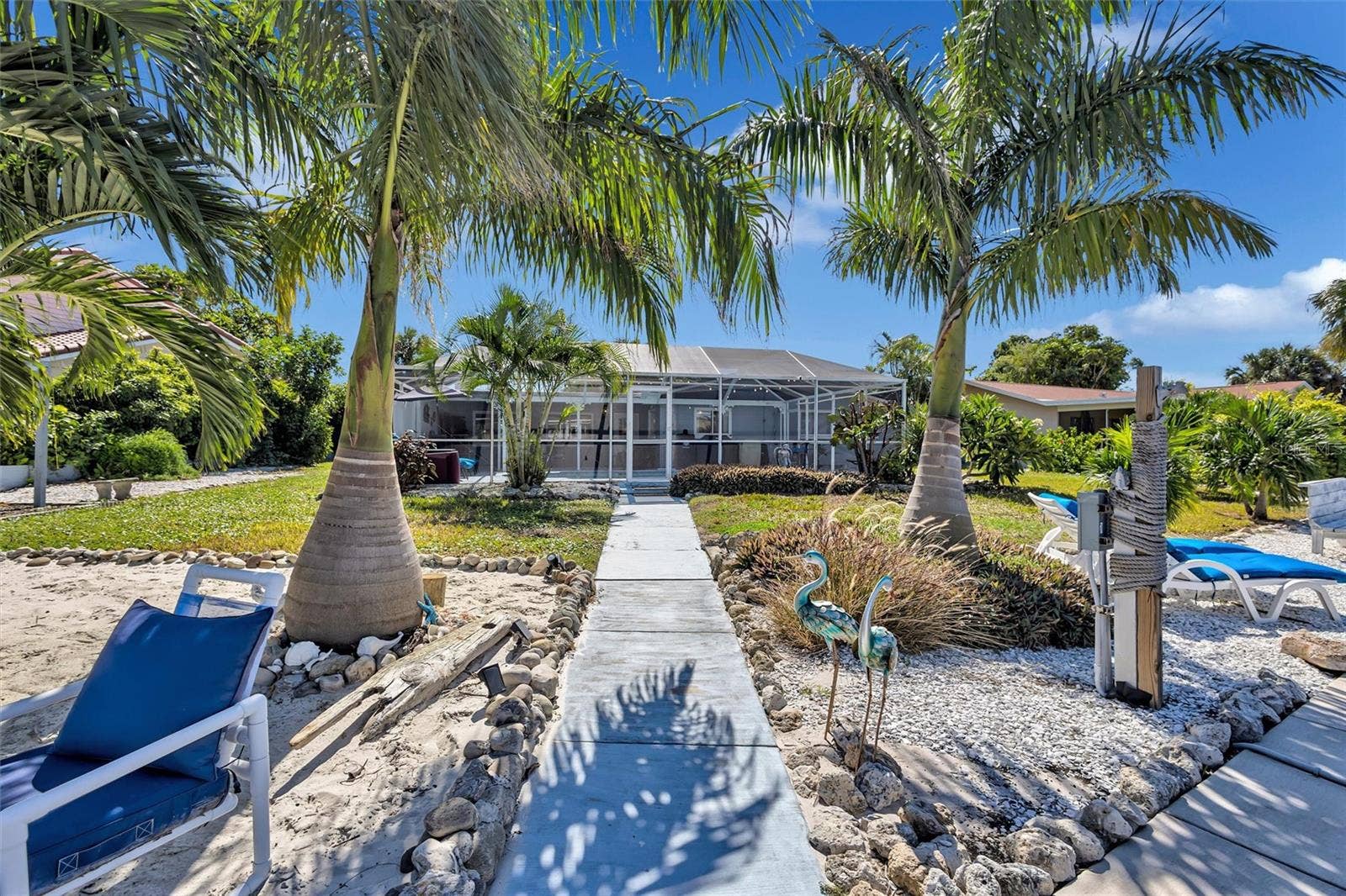563 LEWIS BOULEVARD SE, St Petersburg, FL 33705 563 LEWIS BOULEVARD SE, St Petersburg, FL 33705