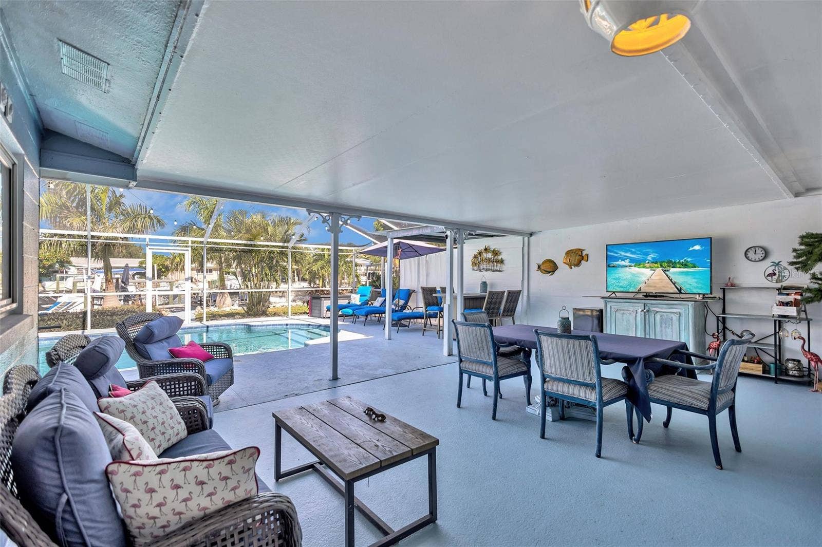 563 LEWIS BOULEVARD SE, St Petersburg, FL 33705 563 LEWIS BOULEVARD SE, St Petersburg, FL 33705