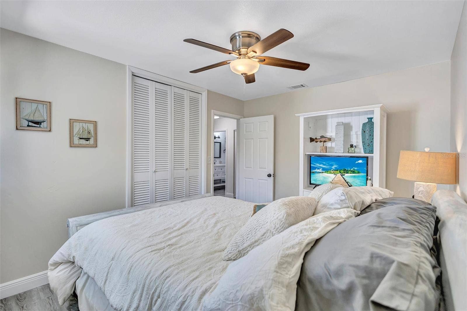 563 LEWIS BOULEVARD SE, St Petersburg, FL 33705 563 LEWIS BOULEVARD SE, St Petersburg, FL 33705