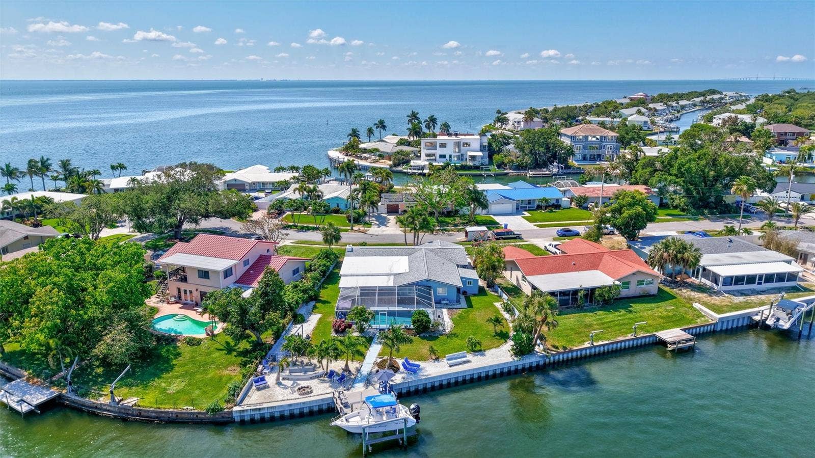 563 LEWIS BOULEVARD SE, St Petersburg, FL 33705 563 LEWIS BOULEVARD SE, St Petersburg, FL 33705