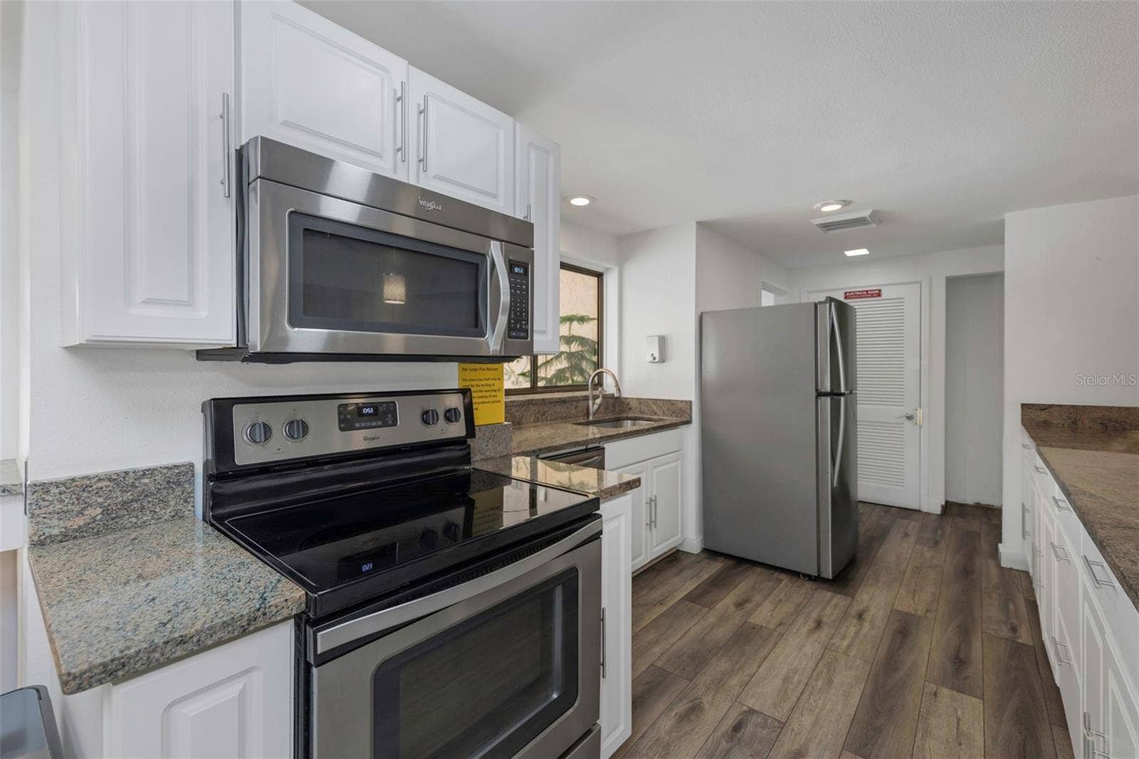 2614 COVE CAY DRIVE, #301, Clearwater, FL 33760 2614 COVE CAY DRIVE, #301, Clearwater, FL 33760