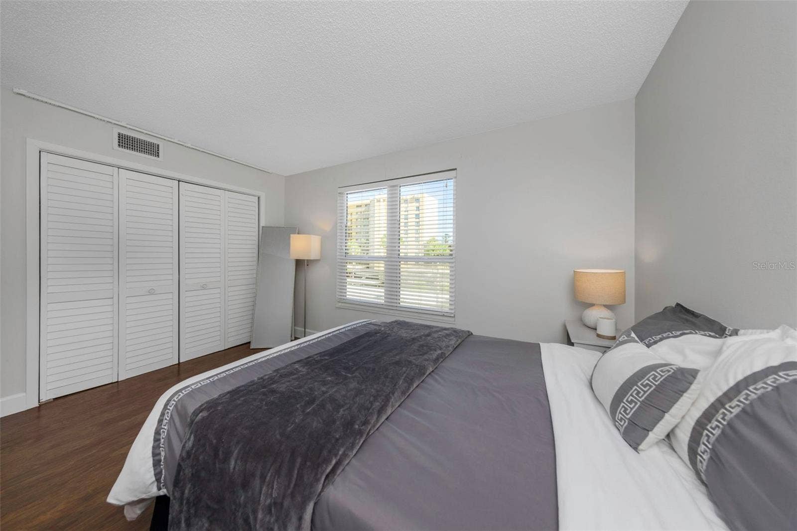 2614 COVE CAY DRIVE, #301, Clearwater, FL 33760 2614 COVE CAY DRIVE, #301, Clearwater, FL 33760