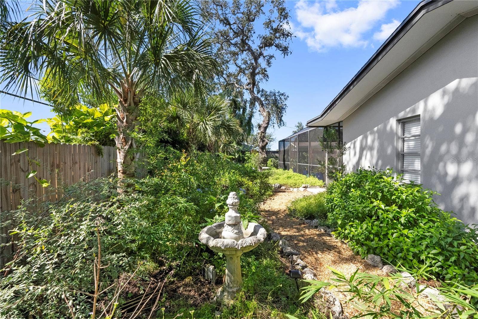1595 PEACEFUL LANE N, Largo, FL 33756 1595 PEACEFUL LANE N, Largo, FL 33756