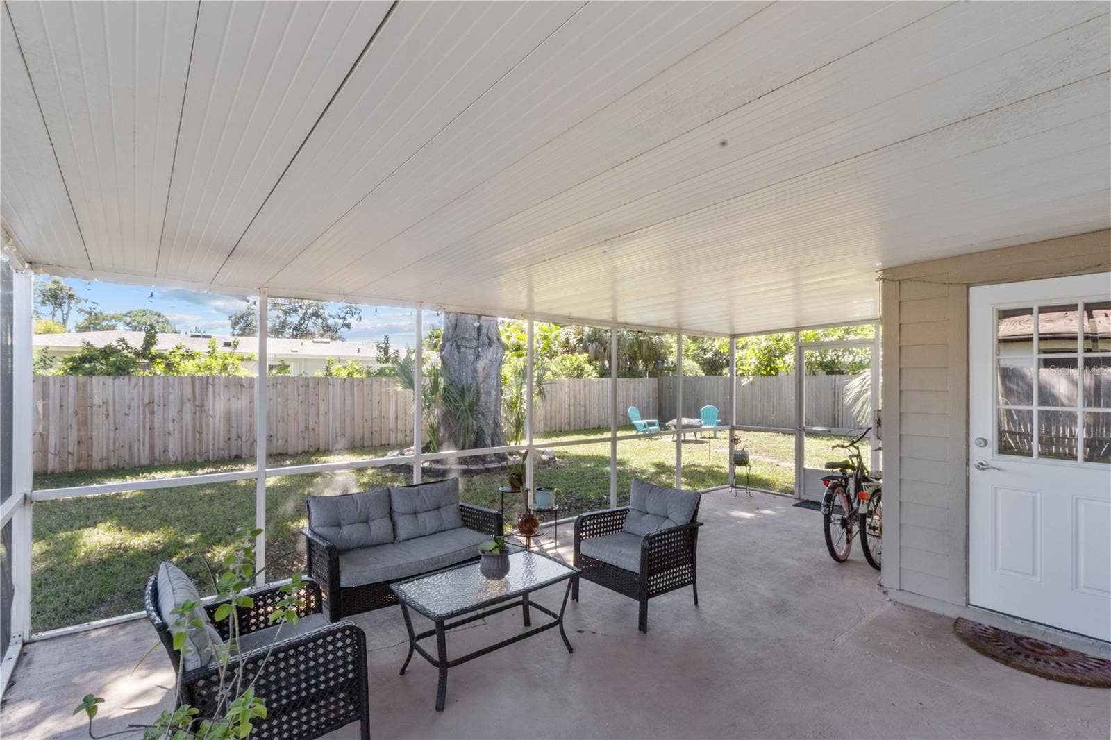 4704 W BAY AVENUE, Tampa, FL 33616