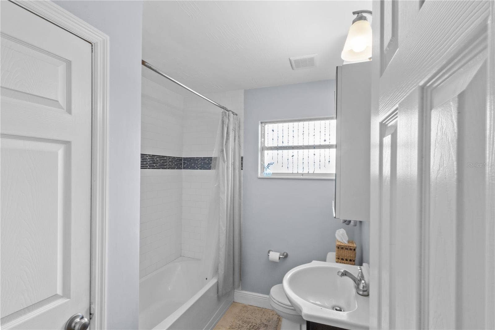 4704 W BAY AVENUE, Tampa, FL 33616