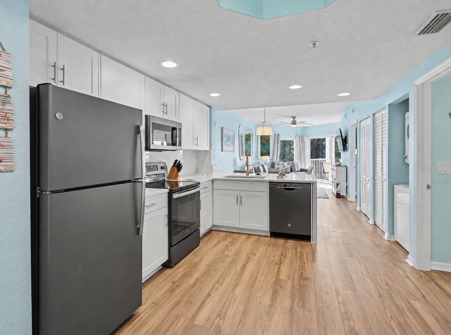 12000 GULF BOULEVARD, #403S, Treasure Island, FL 33706 12000 GULF BOULEVARD, #403S, Treasure Island, FL 33706